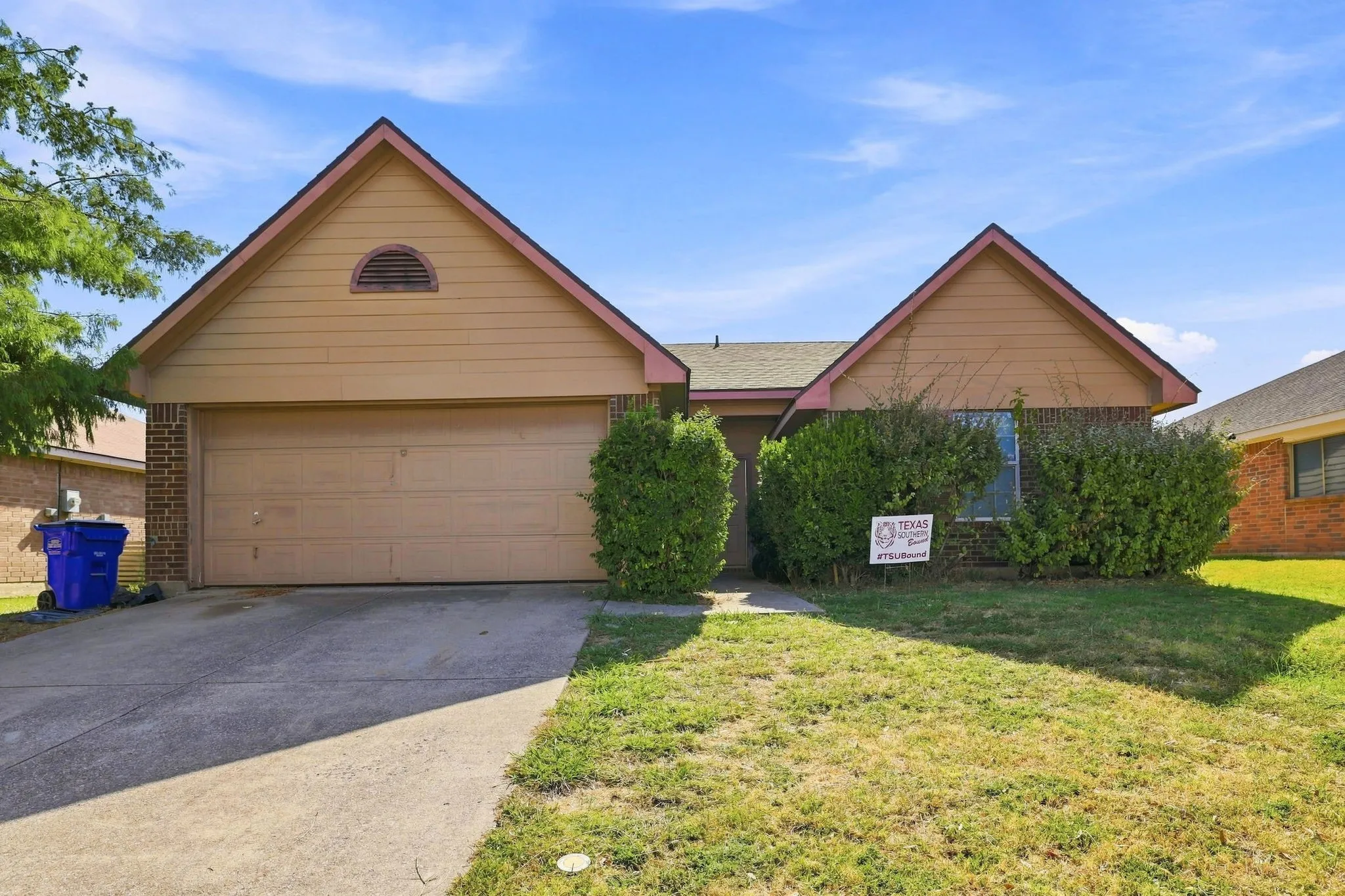 Single Family Residence For Sale in Dallas County , 3512 Loyd Drive, Balch Springs, Texas 75180, 3 Bedroom, 2 Bathroom, 2 Garage spaces, 1,628 Sqft, built in 2005, mls#21365056, Real Estate Agent in Balch Springs, Homes For Sale in Dallas county, Homes For Sale in Balch Springs, Realtor in Balch Springs Texas, Real Estate Brokerage Independent Realty Texas, Luminita Cordes Realtor