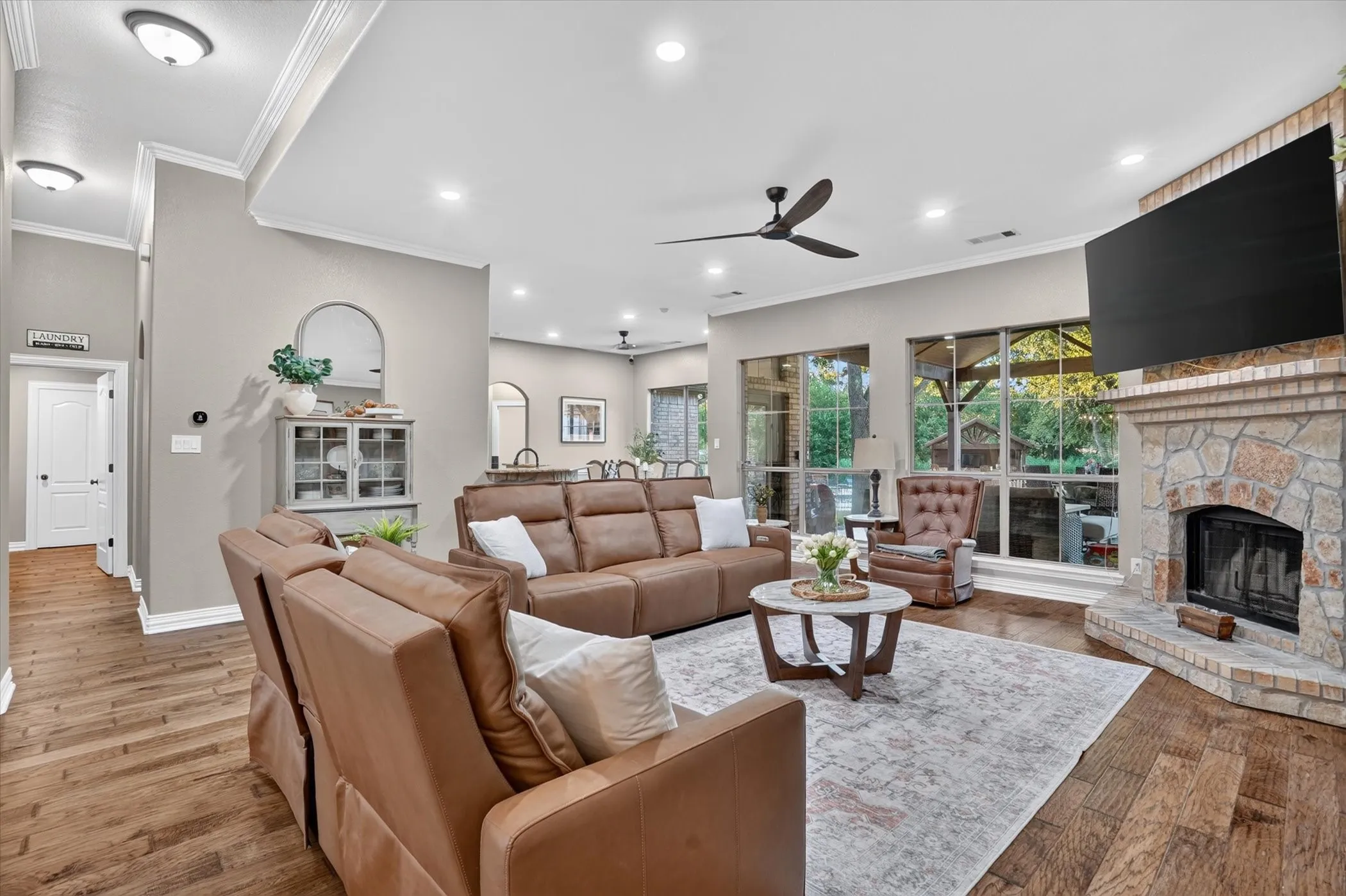 Single Family Residence For Sale in Parker County , 132 N Star Crossing Lane, Weatherford, Texas 76088, 4 Bedroom, 3 Bathroom, 3 Garage spaces, 2,426 Sqft, built in 2005, mls#21365136, Real Estate Agent in Weatherford, Homes For Sale in Parker county, Homes For Sale in Weatherford, Realtor in Weatherford Texas, Real Estate Brokerage Independent Realty Texas, Luminita Cordes Realtor