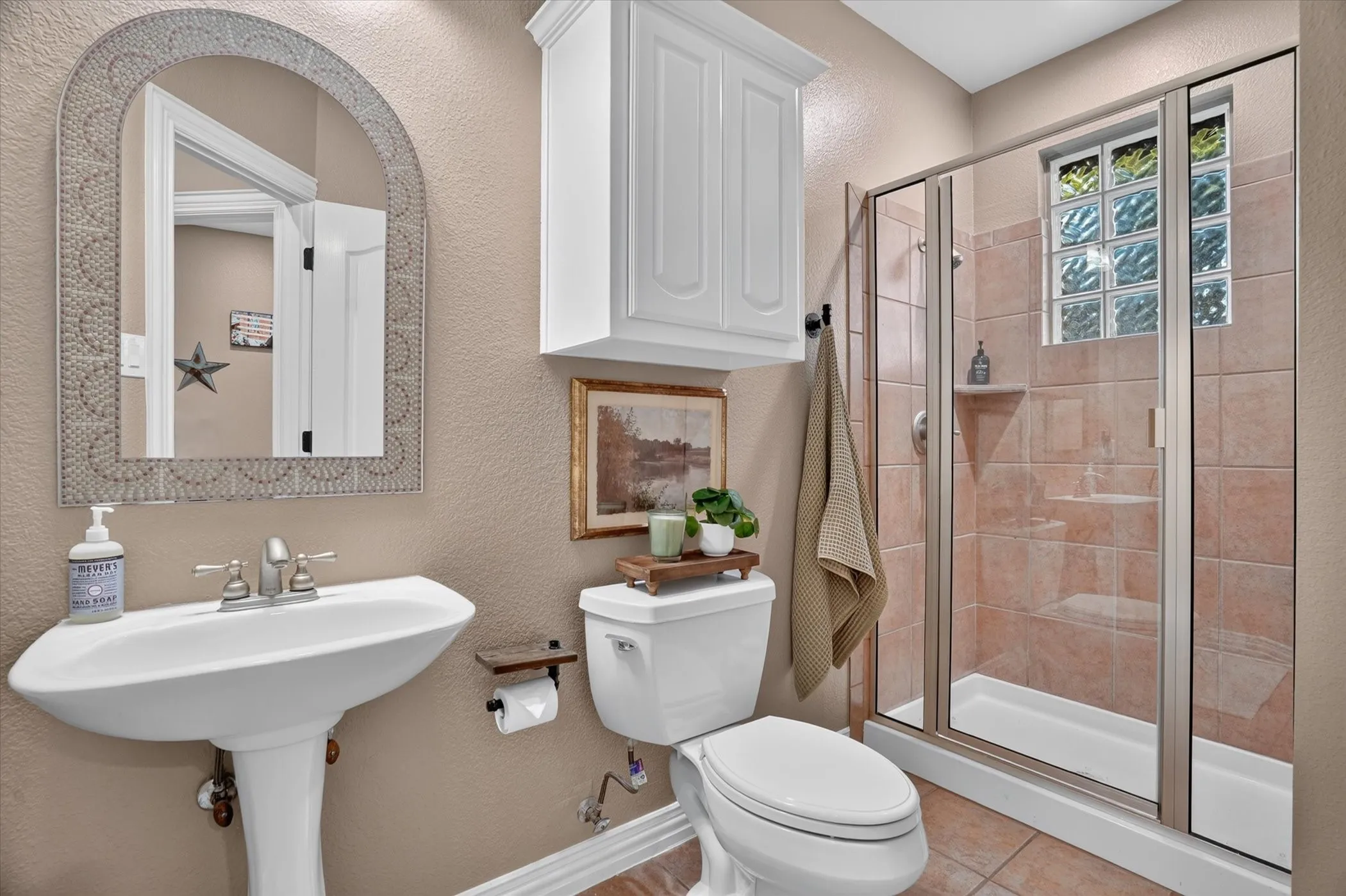Single Family Residence For Sale in Parker County , 132 N Star Crossing Lane, Weatherford, Texas 76088, 4 Bedroom, 3 Bathroom, 3 Garage spaces, 2,426 Sqft, built in 2005, mls#21365136, Real Estate Agent in Weatherford, Homes For Sale in Parker county, Homes For Sale in Weatherford, Realtor in Weatherford Texas, Real Estate Brokerage Independent Realty Texas, Luminita Cordes Realtor