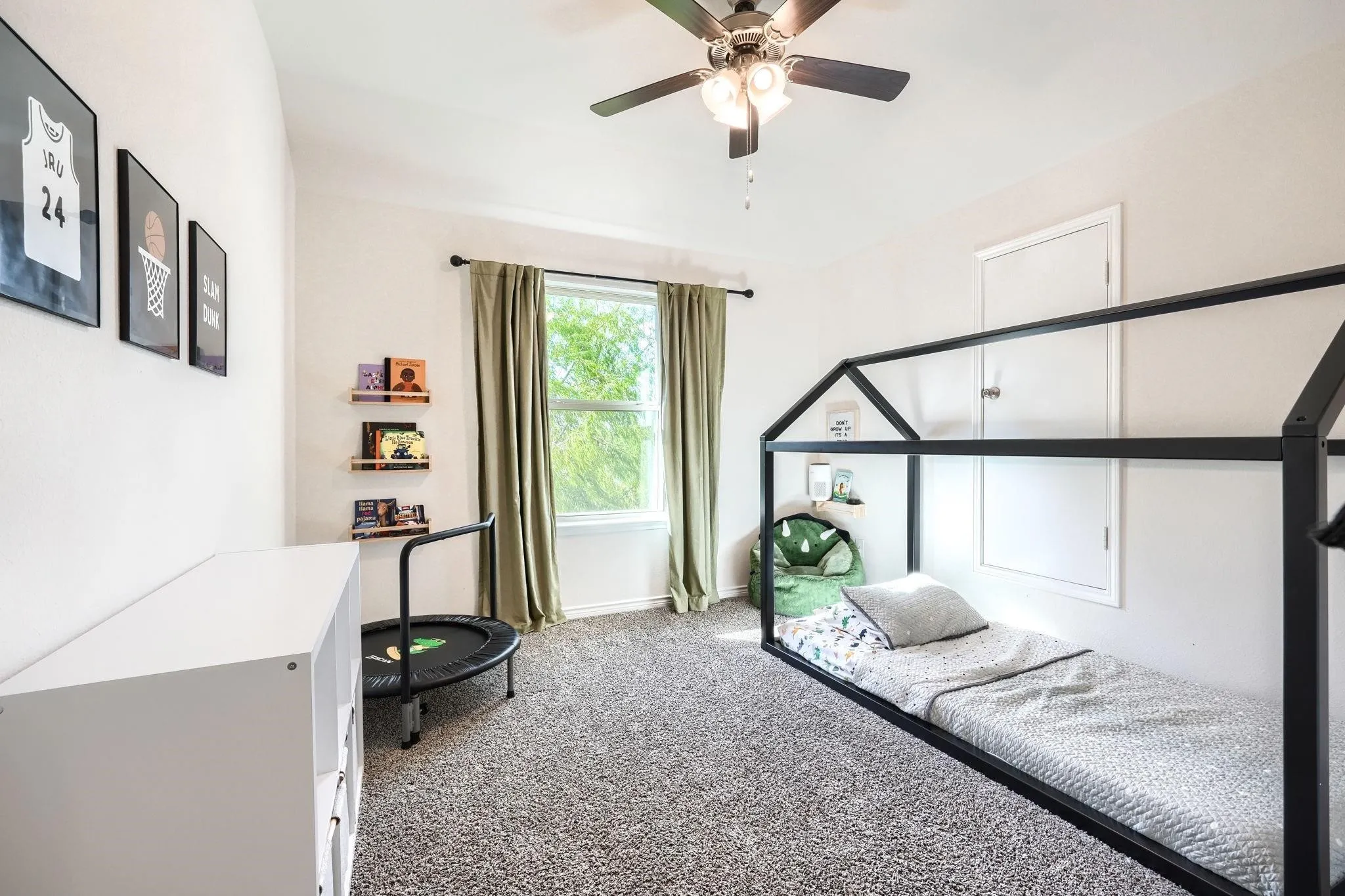 Single Family Residence For Rent in Kaufman County , 4119 Ellinger Drive, Heath, Texas 75126, 4 Bedroom, 4 Bathroom, 2 Garage spaces, 3,278 Sqft, built in 2022, mls#21362868, Real Estate Agent in Heath, Homes For Rent in Kaufman county, Homes For Rent in Heath, Realtor in Heath Texas, Real Estate Brokerage Independent Realty Texas, Luminita Cordes Realtor