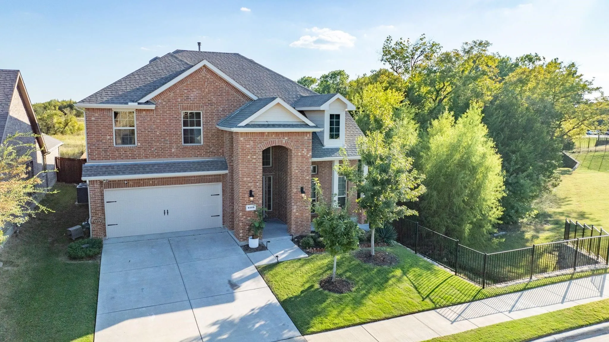 Single Family Residence For Rent in Kaufman County , 4119 Ellinger Drive, Heath, Texas 75126, 4 Bedroom, 4 Bathroom, 2 Garage spaces, 3,278 Sqft, built in 2022, mls#21362868, Real Estate Agent in Heath, Homes For Rent in Kaufman county, Homes For Rent in Heath, Realtor in Heath Texas, Real Estate Brokerage Independent Realty Texas, Luminita Cordes Realtor