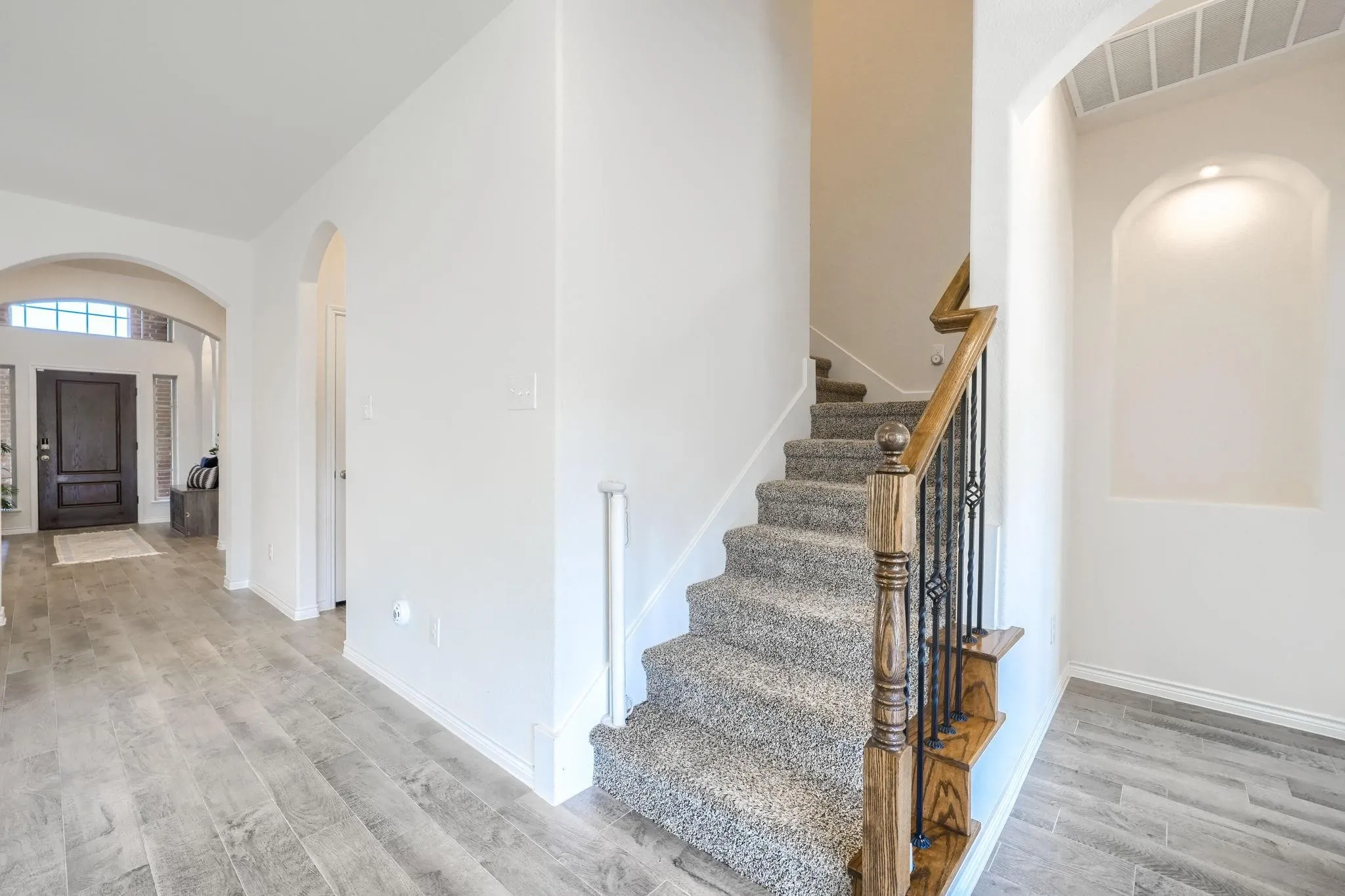 Single Family Residence For Rent in Kaufman County , 4119 Ellinger Drive, Heath, Texas 75126, 4 Bedroom, 4 Bathroom, 2 Garage spaces, 3,278 Sqft, built in 2022, mls#21362868, Real Estate Agent in Heath, Homes For Rent in Kaufman county, Homes For Rent in Heath, Realtor in Heath Texas, Real Estate Brokerage Independent Realty Texas, Luminita Cordes Realtor