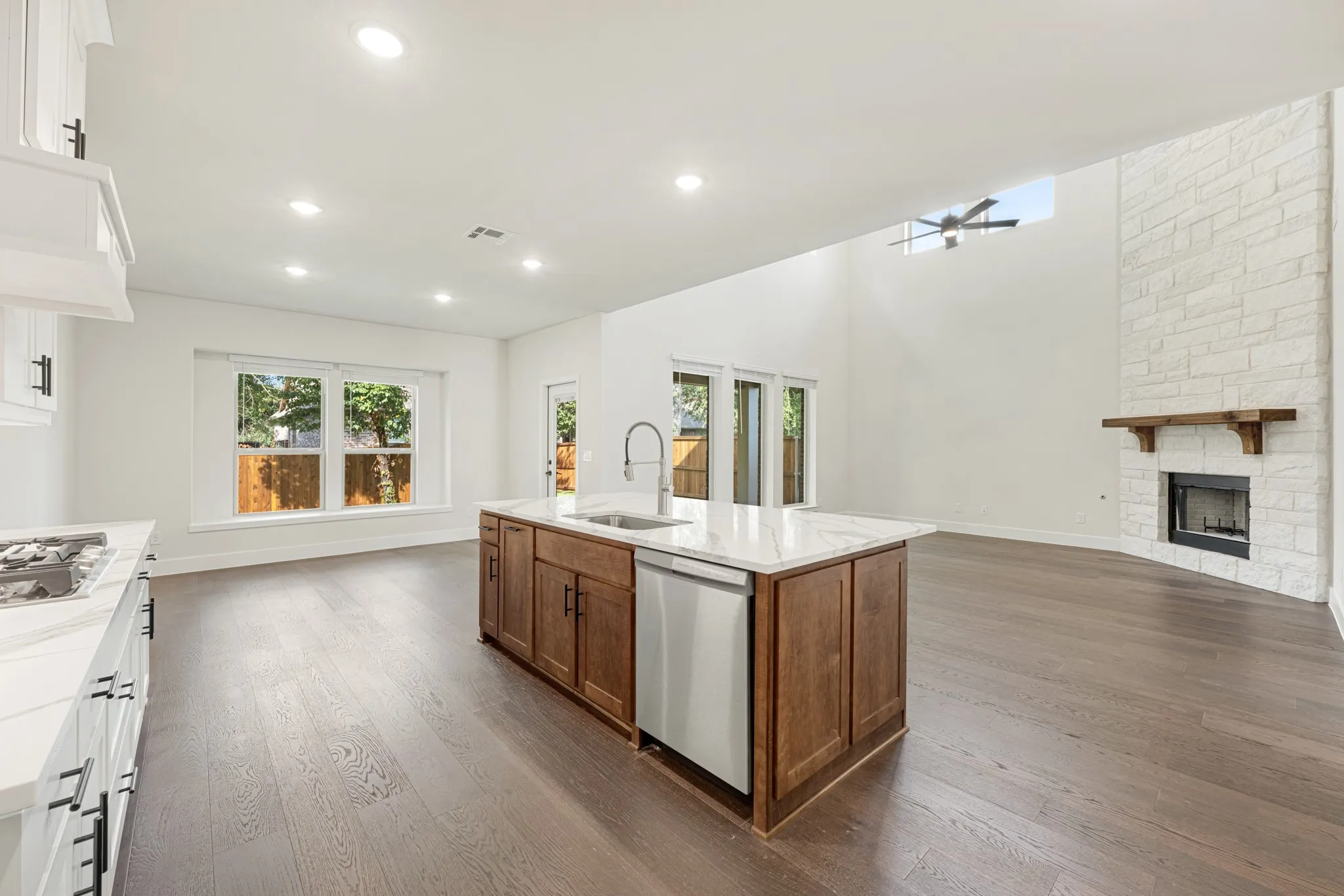 Single Family Residence For Sale in Collin County , 3409 Abingdon Drive, Melissa, Texas 75454, 5 Bedroom, 4 Bathroom, 2 Garage spaces, 3,696 Sqft, built in 2026, mls#21365300, Real Estate Agent in Melissa, Homes For Sale in Collin county, Homes For Sale in Melissa, Realtor in Melissa Texas, Real Estate Brokerage Independent Realty Texas, Luminita Cordes Realtor
