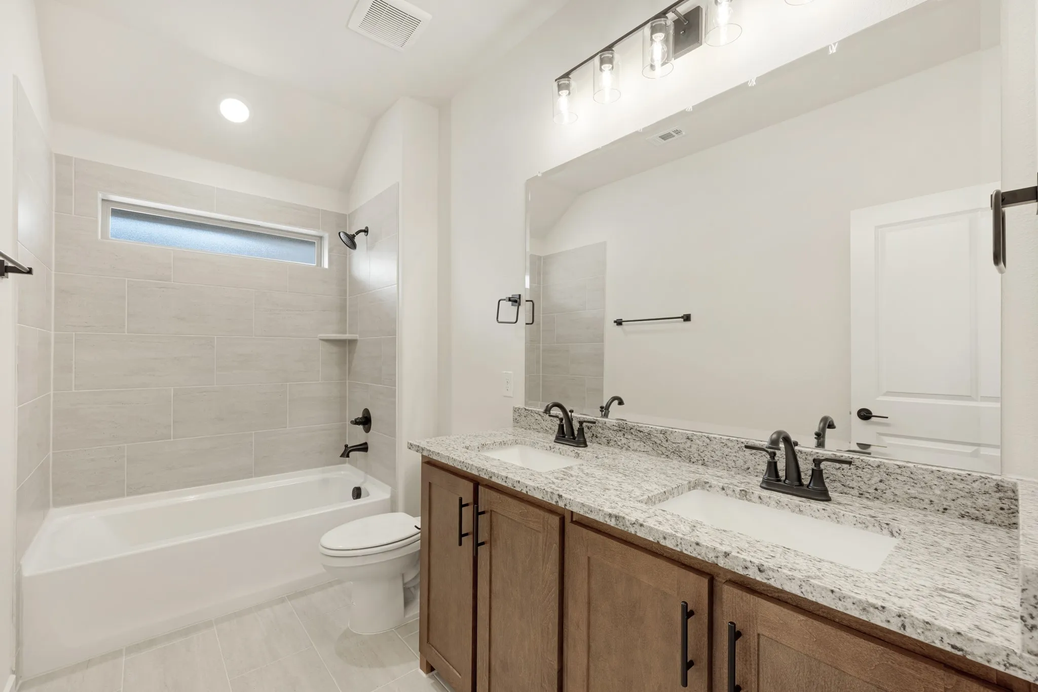 Single Family Residence For Sale in Collin County , 3409 Abingdon Drive, Melissa, Texas 75454, 5 Bedroom, 4 Bathroom, 2 Garage spaces, 3,696 Sqft, built in 2026, mls#21365300, Real Estate Agent in Melissa, Homes For Sale in Collin county, Homes For Sale in Melissa, Realtor in Melissa Texas, Real Estate Brokerage Independent Realty Texas, Luminita Cordes Realtor