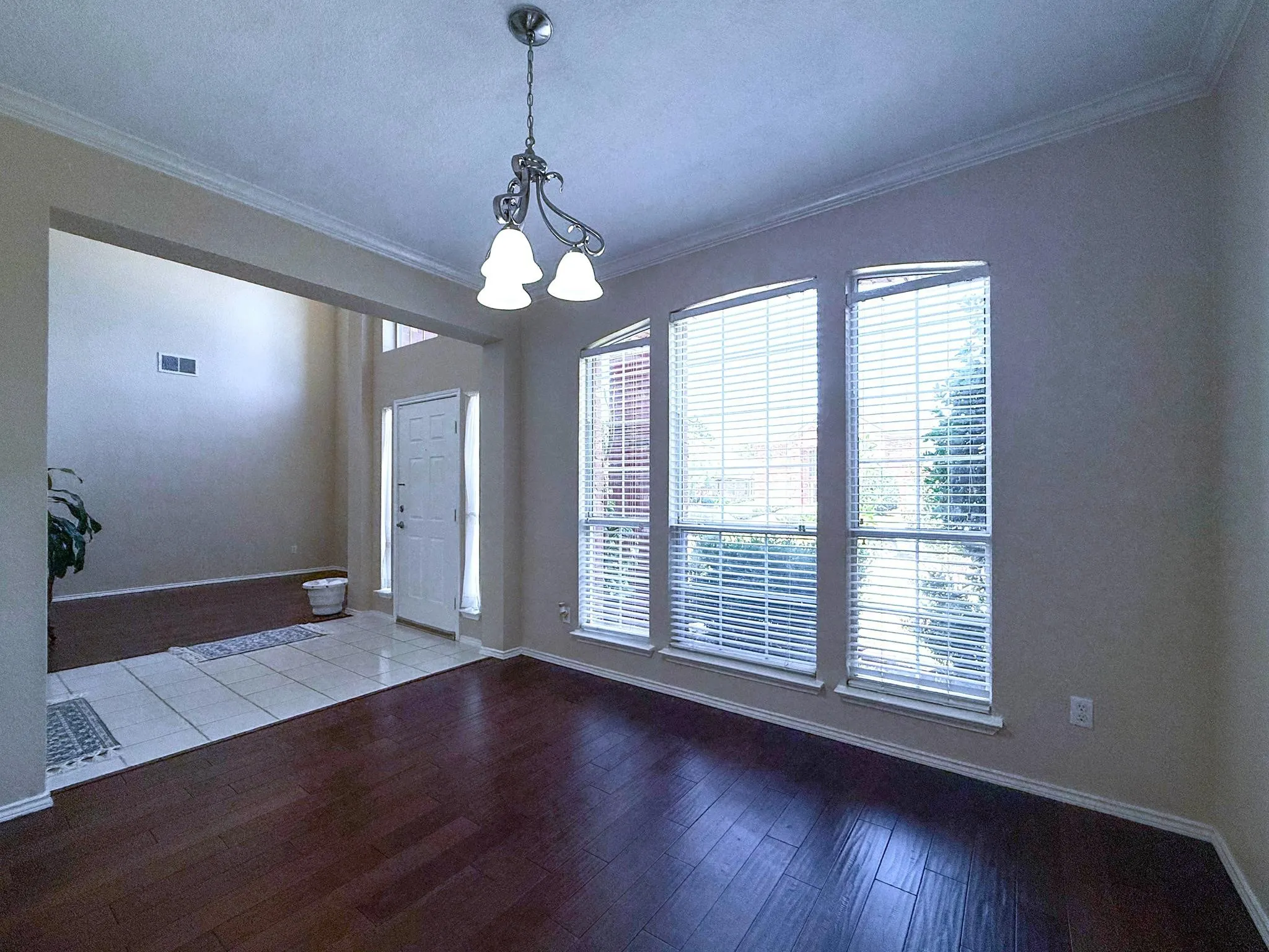 Dining room with wood floors