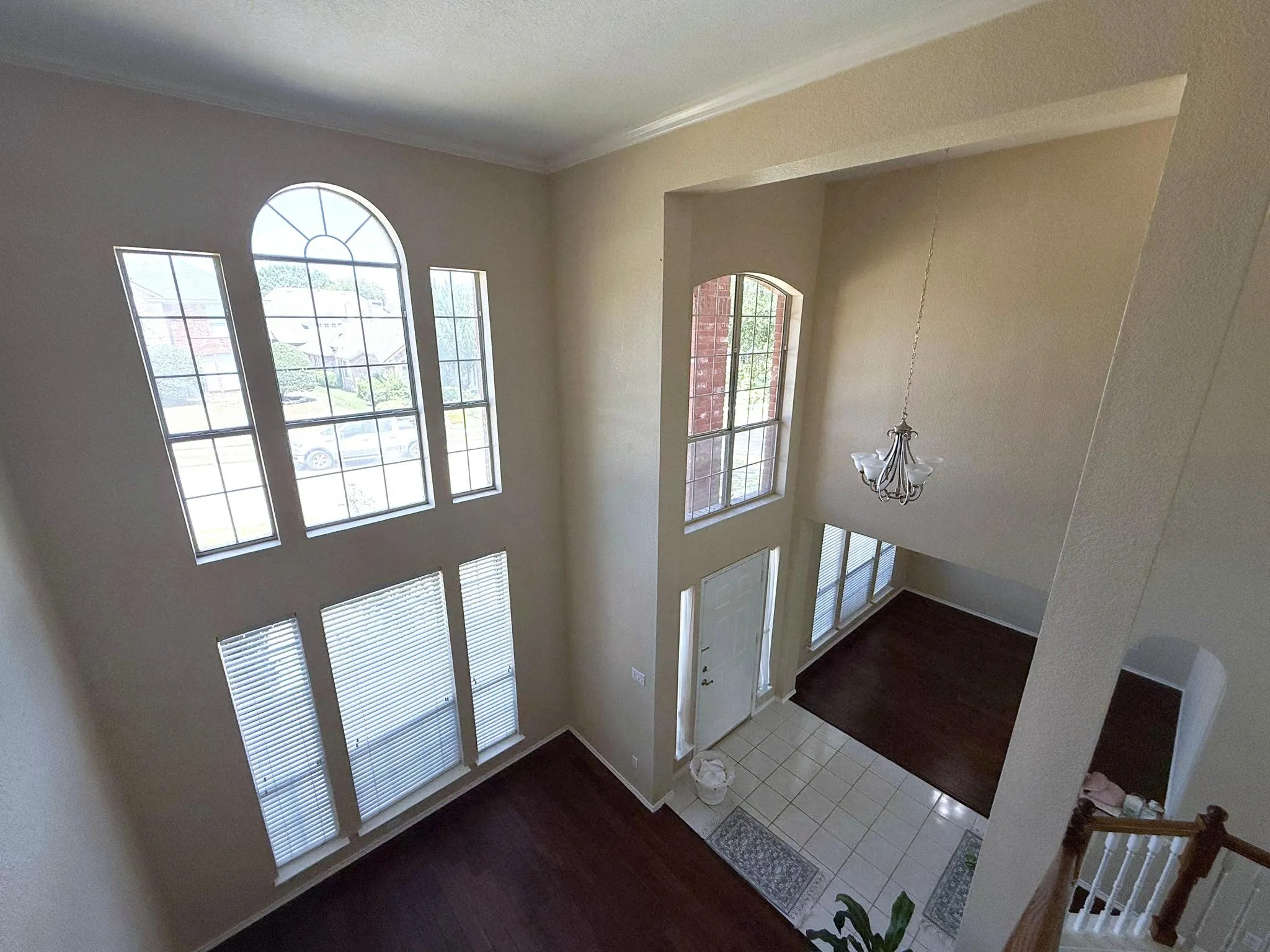  Soaring ceilings