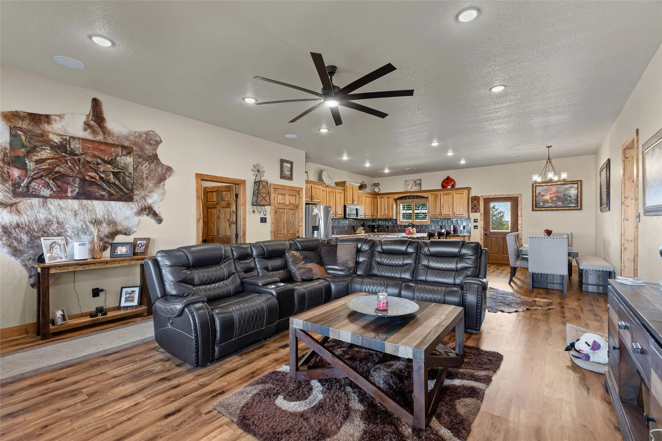 Single Family Residence For Sale in Wise County , 12880 N County Line Rd, Ponder, Texas 76259, 3 Bedroom, 2 Bathroom, 2 Garage spaces, 2,024 Sqft, built in 2020, Price $1,200,000, mls#21362124, Real Estate Agent in Ponder, Homes For Sale in Wise county, Homes For Sale in Ponder, Realtor in Ponder Texas, Real Estate Brokerage Independent Realty Texas, Luminita Cordes Realtor