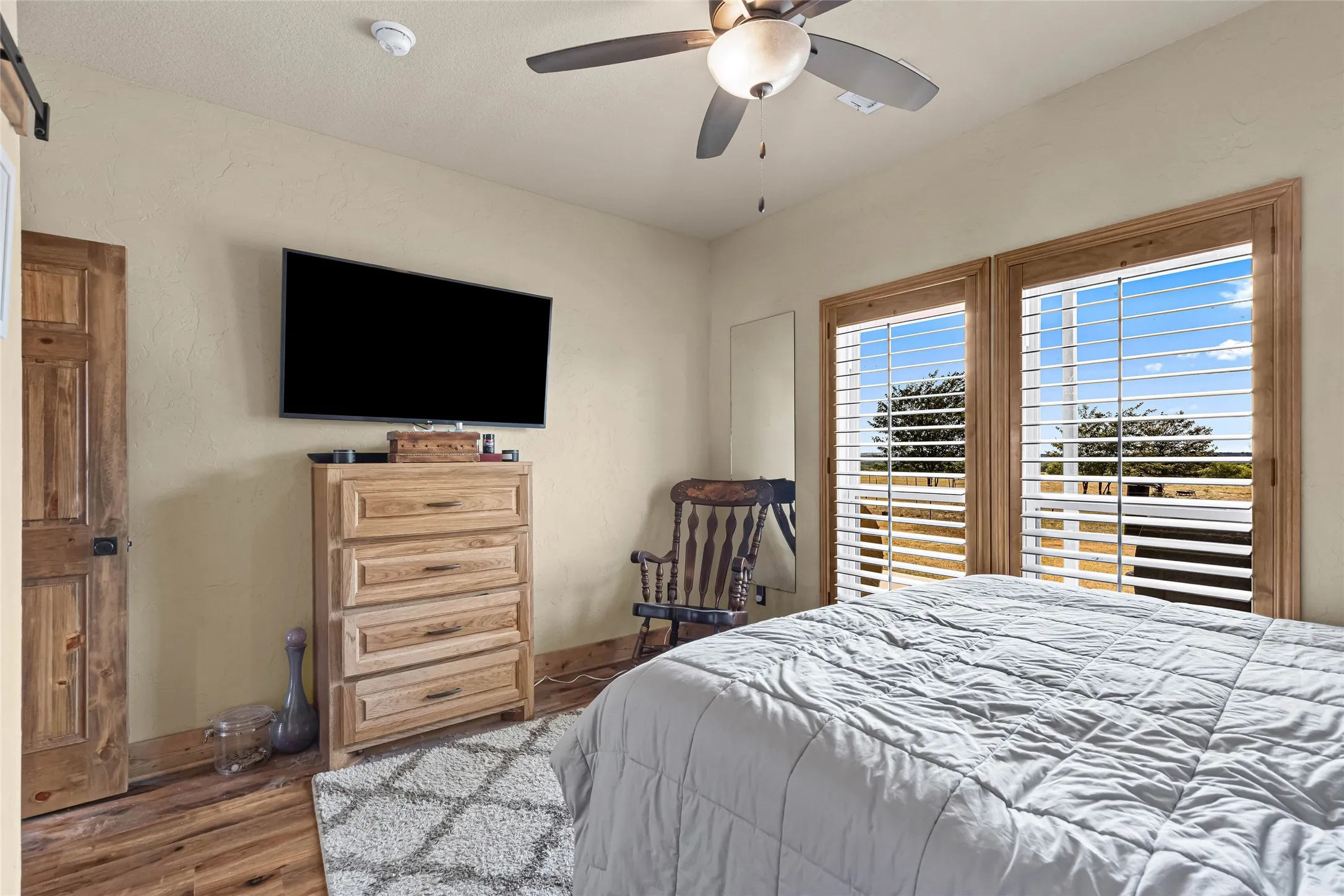 Single Family Residence For Sale in Wise County , 12880 N County Line Rd, Ponder, Texas 76259, 3 Bedroom, 2 Bathroom, 2 Garage spaces, 2,024 Sqft, built in 2020, Price $1,200,000, mls#21362124, Real Estate Agent in Ponder, Homes For Sale in Wise county, Homes For Sale in Ponder, Realtor in Ponder Texas, Real Estate Brokerage Independent Realty Texas, Luminita Cordes Realtor