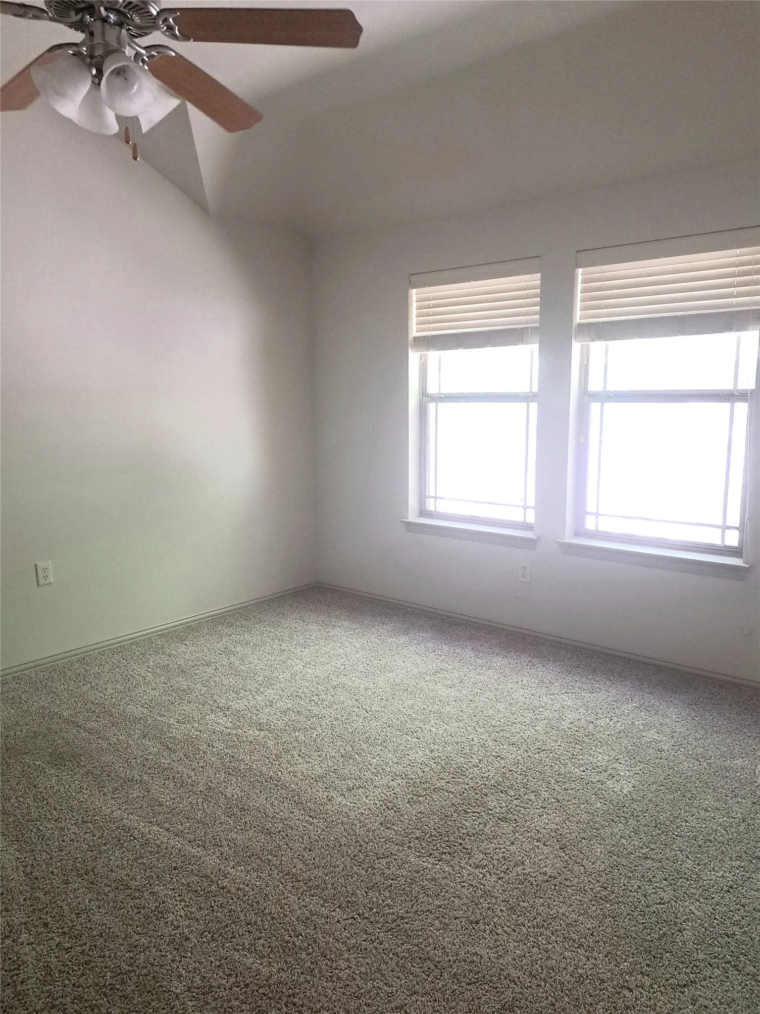 Quadruplex For Rent in Parker County , 1301 DICEY Road 217, Weatherford, Texas 76085, 2 Bedroom, 2 Bathroom, 1 Garage spaces, 1,350 Sqft, built in 2007, mls#21365309, Real Estate Agent in Weatherford, Homes For Rent in Parker county, Homes For Rent in Weatherford, Realtor in Weatherford Texas, Real Estate Brokerage Independent Realty Texas, Luminita Cordes Realtor