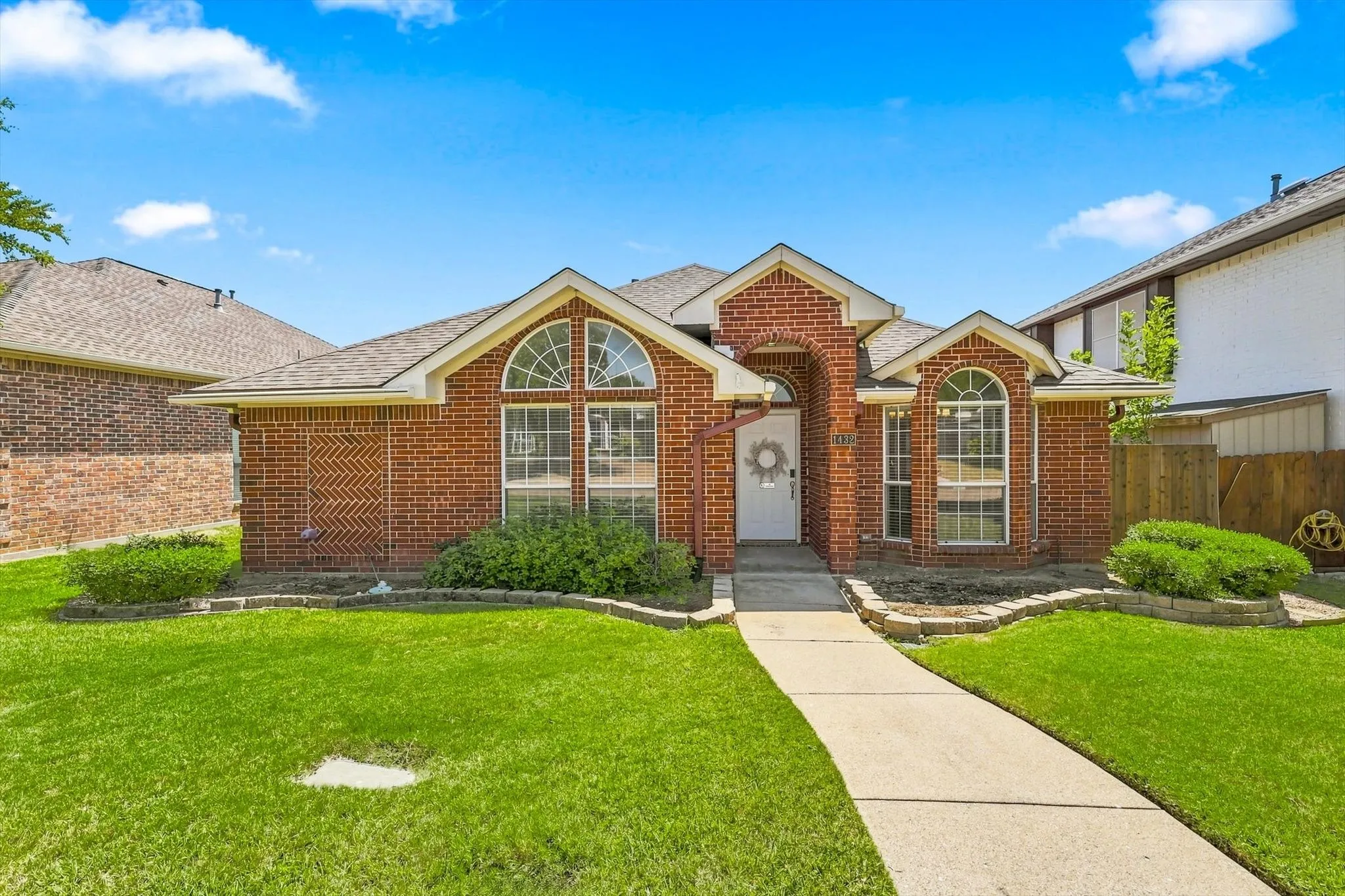 Single Family Residence For Sale in Denton County , 1432 Saint Gallen Lane, Lewisville, Texas 75067, 3 Bedroom, 2 Bathroom, 2 Garage spaces, 1,505 Sqft, built in 1997, mls#21364616, Real Estate Agent in Lewisville, Homes For Sale in Denton county, Homes For Sale in Lewisville, Realtor in Lewisville Texas, Real Estate Brokerage Independent Realty Texas, Luminita Cordes Realtor