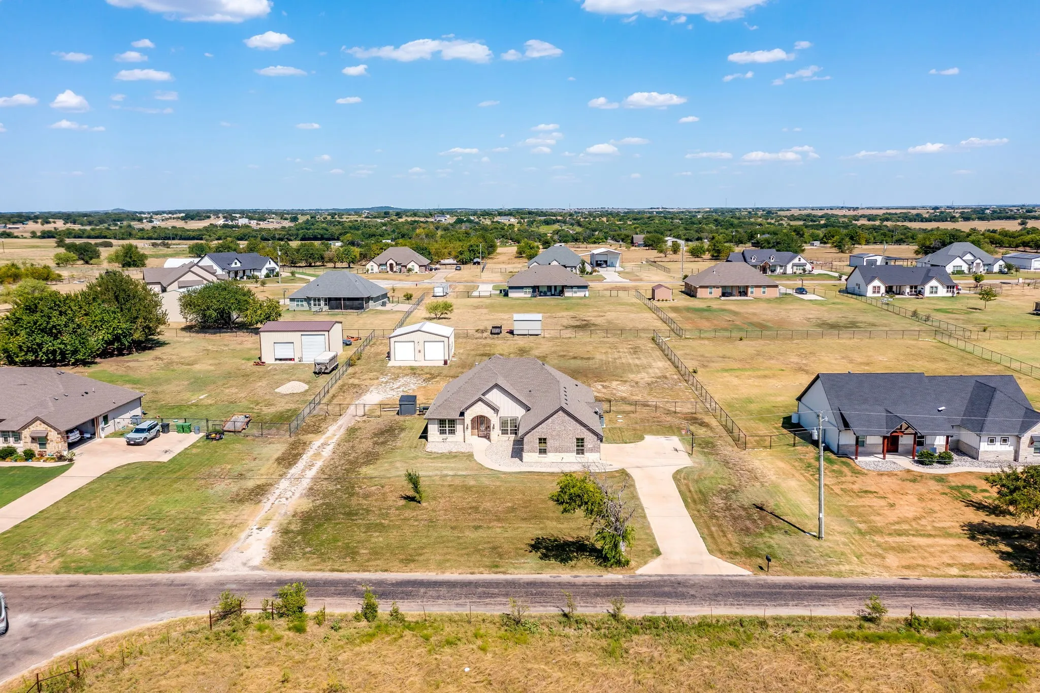 Single Family Residence For Sale in Johnson County , 8032 County Road 1006, Godley, Texas 76044, 4 Bedroom, 2 Bathroom, 2 Garage spaces, 2,355 Sqft, built in 2021, mls#21364533, Real Estate Agent in Godley, Homes For Sale in Johnson county, Homes For Sale in Godley, Realtor in Godley Texas, Real Estate Brokerage Independent Realty Texas, Luminita Cordes Realtor