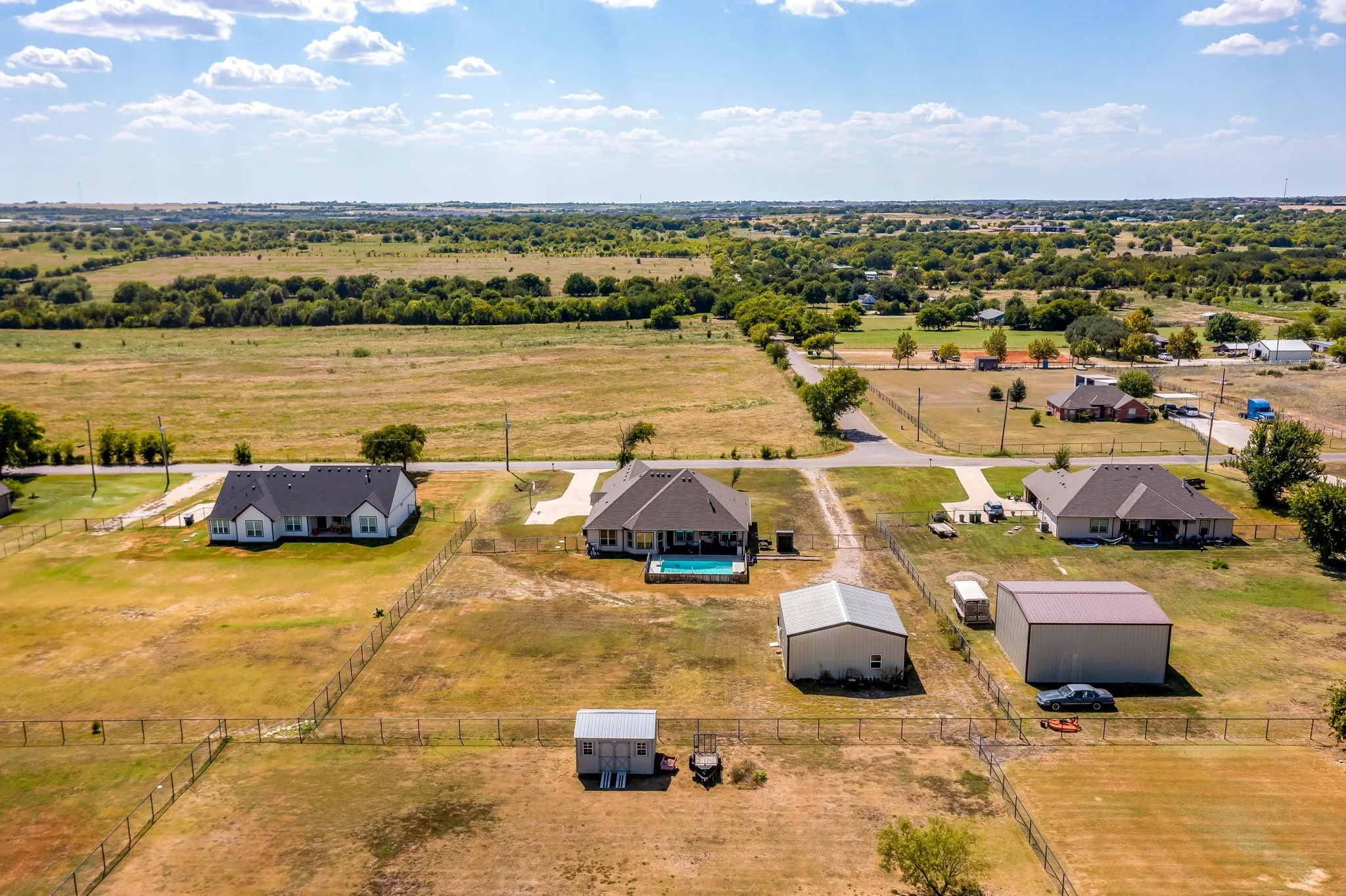 Single Family Residence For Sale in Johnson County , 8032 County Road 1006, Godley, Texas 76044, 4 Bedroom, 2 Bathroom, 2 Garage spaces, 2,355 Sqft, built in 2021, mls#21364533, Real Estate Agent in Godley, Homes For Sale in Johnson county, Homes For Sale in Godley, Realtor in Godley Texas, Real Estate Brokerage Independent Realty Texas, Luminita Cordes Realtor