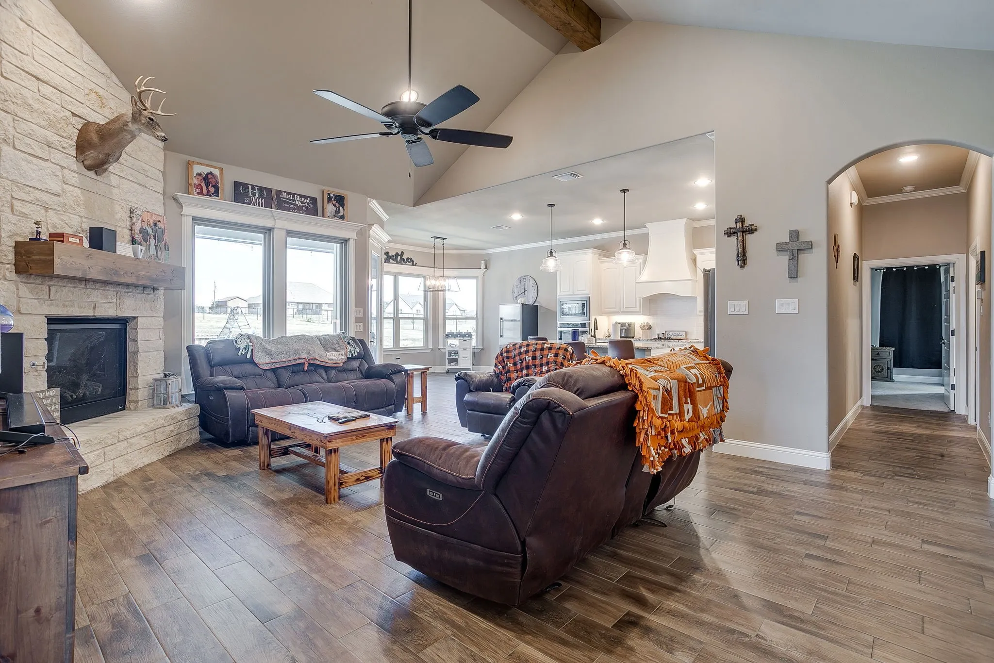 Single Family Residence For Sale in Johnson County , 8032 County Road 1006, Godley, Texas 76044, 4 Bedroom, 2 Bathroom, 2 Garage spaces, 2,355 Sqft, built in 2021, mls#21364533, Real Estate Agent in Godley, Homes For Sale in Johnson county, Homes For Sale in Godley, Realtor in Godley Texas, Real Estate Brokerage Independent Realty Texas, Luminita Cordes Realtor