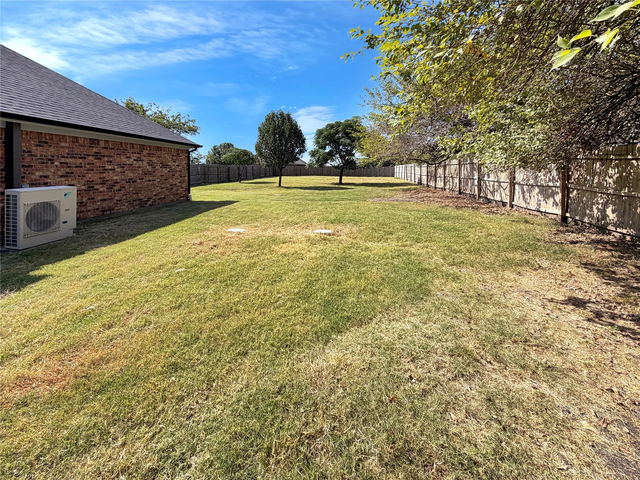 Single Family Residence For Sale in Hunt County , 1106 N Atkins Drive, Celeste, Texas 75423, 3 Bedroom, 2 Bathroom, 2 Garage spaces, 1,625 Sqft, built in 1989, mls#21365312, Real Estate Agent in Celeste, Homes For Sale in Hunt county, Homes For Sale in Celeste, Realtor in Celeste Texas, Real Estate Brokerage Independent Realty Texas, Luminita Cordes Realtor