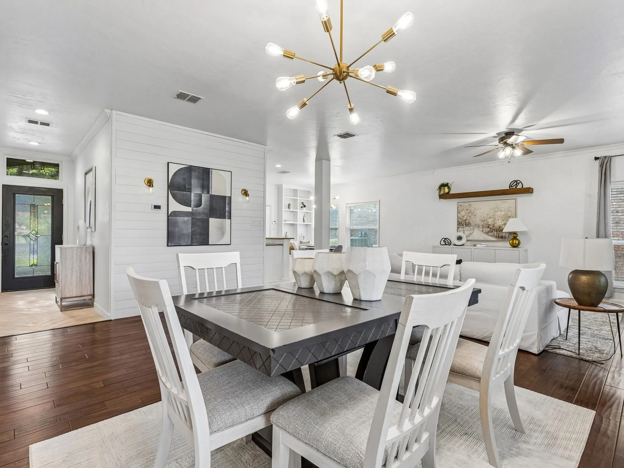 Easy flow floor plan