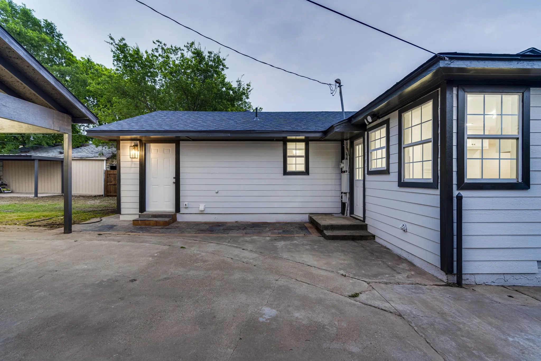 Single Family Residence For Rent in Tarrant County , 4728 Houghton Avenue, Fort Worth, Texas 76107, 5 Bedroom, 3 Bathroom, Garage spaces, 1,584 Sqft, built in 1951, mls#21365320, Real Estate Agent in Fort Worth, Homes For Rent in Tarrant county, Homes For Rent in Fort Worth, Realtor in Fort Worth Texas, Real Estate Brokerage Independent Realty Texas, Luminita Cordes Realtor