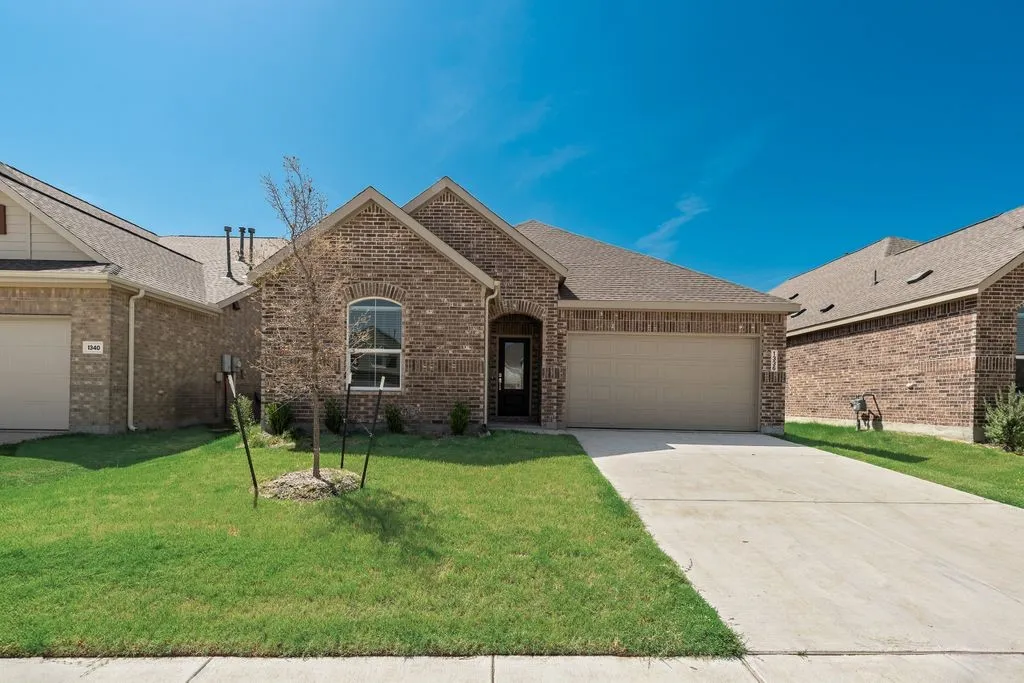 Single Family Residence For Rent in Denton County , 1336 Francesca Drive, Little Elm, Texas 75068, 4 Bedroom, 2 Bathroom, 2 Garage spaces, 2,083 Sqft, built in 2025, mls#21365290, Real Estate Agent in Little Elm, Homes For Rent in Denton county, Homes For Rent in Little Elm, Realtor in Little Elm Texas, Real Estate Brokerage Independent Realty Texas, Luminita Cordes Realtor