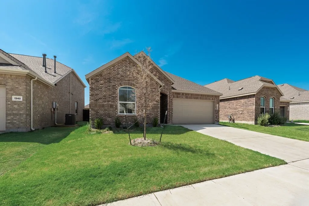 Single Family Residence For Rent in Denton County , 1336 Francesca Drive, Little Elm, Texas 75068, 4 Bedroom, 2 Bathroom, 2 Garage spaces, 2,083 Sqft, built in 2025, mls#21365290, Real Estate Agent in Little Elm, Homes For Rent in Denton county, Homes For Rent in Little Elm, Realtor in Little Elm Texas, Real Estate Brokerage Independent Realty Texas, Luminita Cordes Realtor