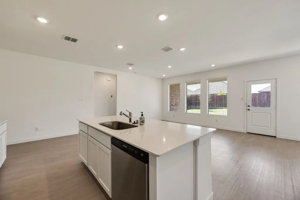 Single Family Residence For Rent in Denton County , 1336 Francesca Drive, Little Elm, Texas 75068, 4 Bedroom, 2 Bathroom, 2 Garage spaces, 2,083 Sqft, built in 2025, mls#21365290, Real Estate Agent in Little Elm, Homes For Rent in Denton county, Homes For Rent in Little Elm, Realtor in Little Elm Texas, Real Estate Brokerage Independent Realty Texas, Luminita Cordes Realtor