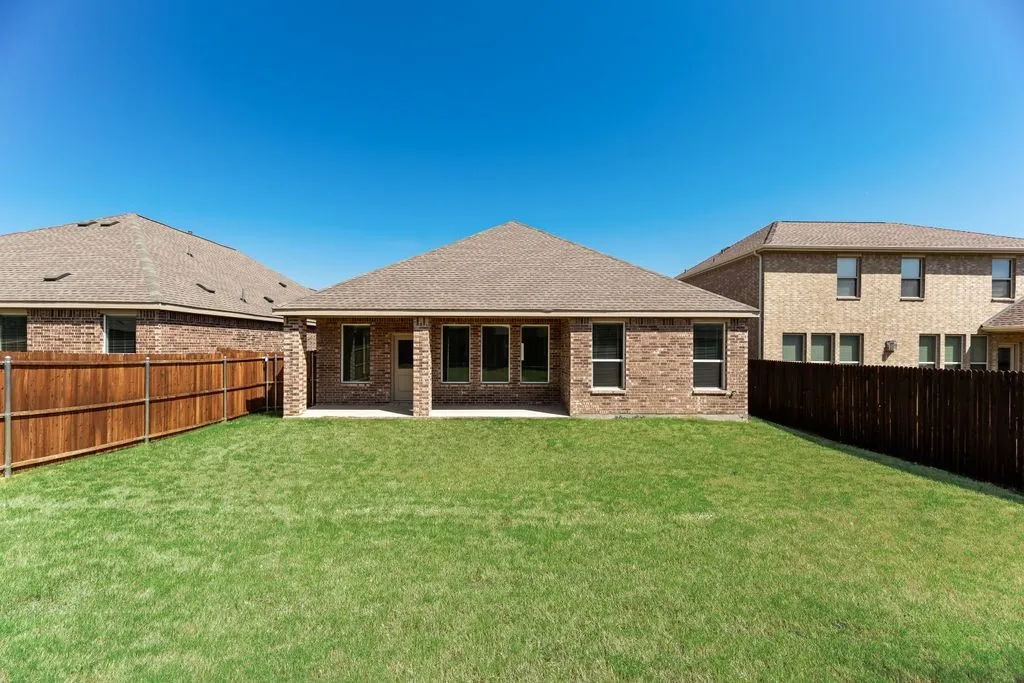 Single Family Residence For Rent in Denton County , 1336 Francesca Drive, Little Elm, Texas 75068, 4 Bedroom, 2 Bathroom, 2 Garage spaces, 2,083 Sqft, built in 2025, mls#21365290, Real Estate Agent in Little Elm, Homes For Rent in Denton county, Homes For Rent in Little Elm, Realtor in Little Elm Texas, Real Estate Brokerage Independent Realty Texas, Luminita Cordes Realtor