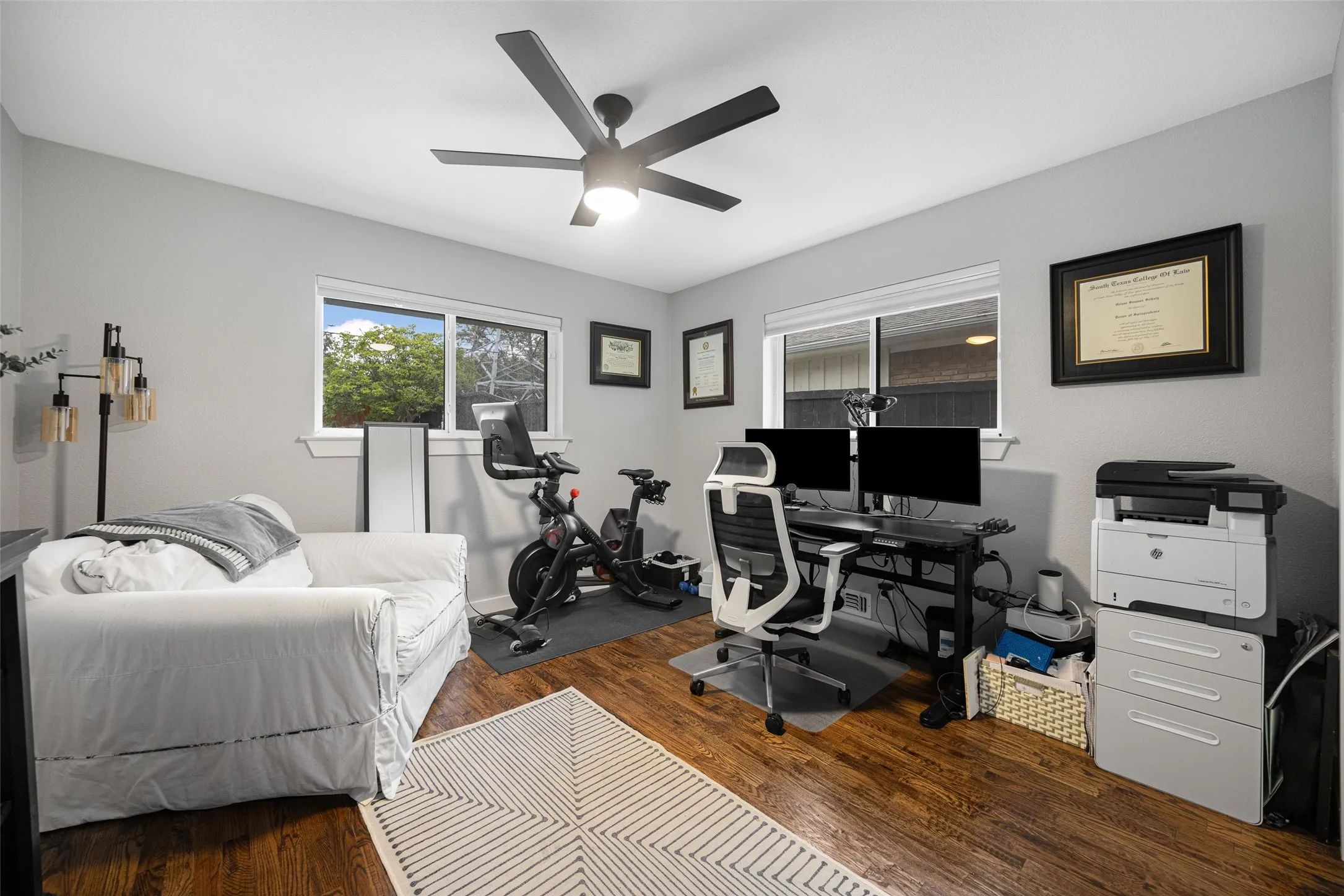 Single Family Residence For Sale in Dallas County , 9827 Vistadale Drive, Dallas, Texas 75238, 4 Bedroom, 3 Bathroom, 2 Garage spaces, 2,456 Sqft, built in 1966, mls#21365295, Real Estate Agent in Dallas, Homes For Sale in Dallas county, Homes For Sale in Dallas, Realtor in Dallas Texas, Real Estate Brokerage Independent Realty Texas, Luminita Cordes Realtor