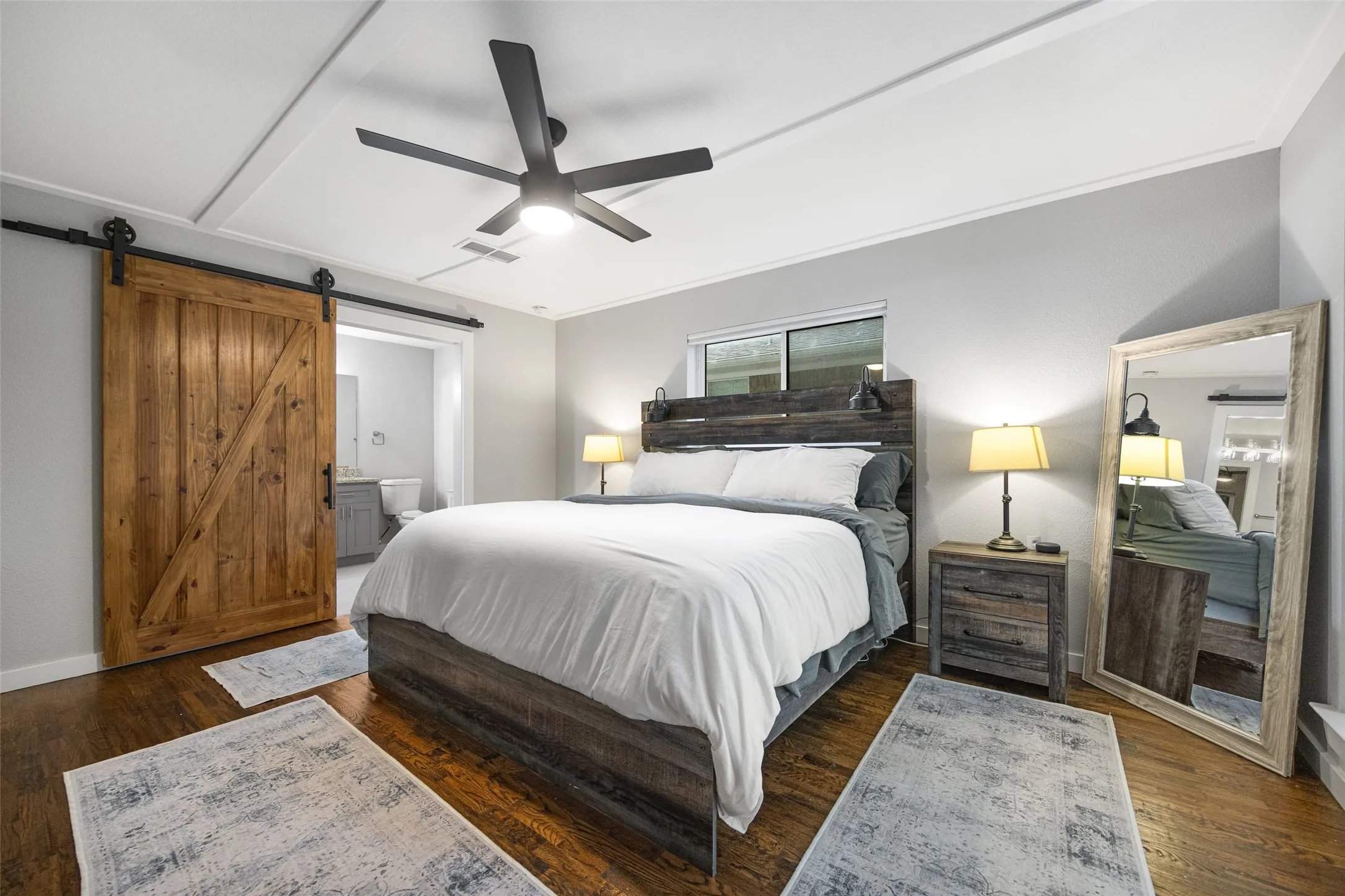 Single Family Residence For Sale in Dallas County , 9827 Vistadale Drive, Dallas, Texas 75238, 4 Bedroom, 3 Bathroom, 2 Garage spaces, 2,456 Sqft, built in 1966, mls#21365295, Real Estate Agent in Dallas, Homes For Sale in Dallas county, Homes For Sale in Dallas, Realtor in Dallas Texas, Real Estate Brokerage Independent Realty Texas, Luminita Cordes Realtor
