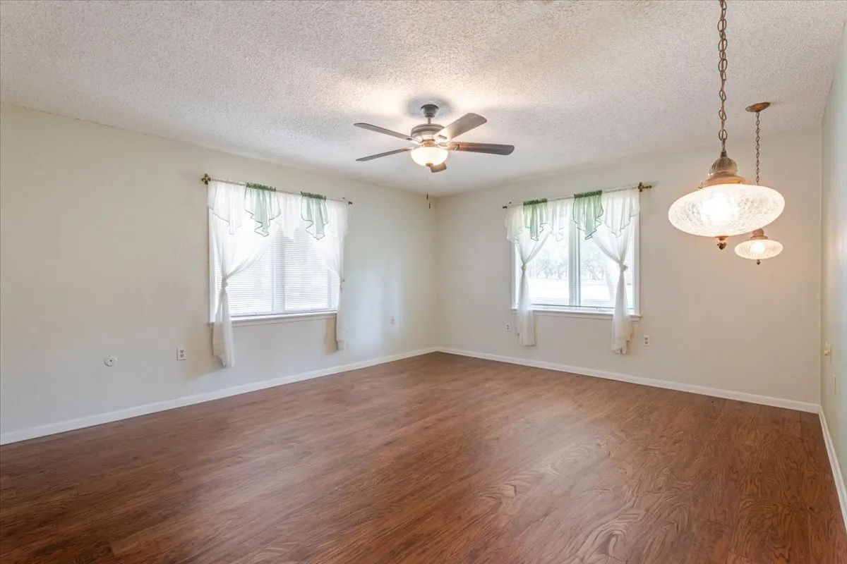 Farm For Sale in Palo Pinto County , 2136 Hayes Road, Mineral Wells, Texas 76067, 3 Bedroom, 2 Bathroom, Garage spaces, 1,924 Sqft, built in 1980, mls#21364930, Real Estate Agent in Mineral Wells, Homes For Sale in Palo Pinto county, Homes For Sale in Mineral Wells, Realtor in Mineral Wells Texas, Real Estate Brokerage Independent Realty Texas, Luminita Cordes Realtor