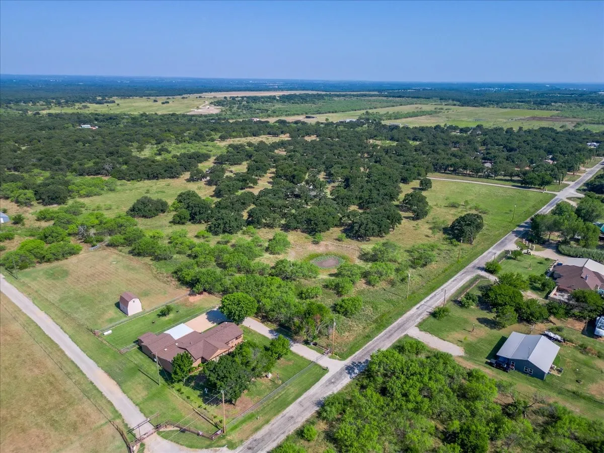 Farm For Sale in Palo Pinto County , 2136 Hayes Road, Mineral Wells, Texas 76067, 3 Bedroom, 2 Bathroom, Garage spaces, 1,924 Sqft, built in 1980, mls#21364930, Real Estate Agent in Mineral Wells, Homes For Sale in Palo Pinto county, Homes For Sale in Mineral Wells, Realtor in Mineral Wells Texas, Real Estate Brokerage Independent Realty Texas, Luminita Cordes Realtor