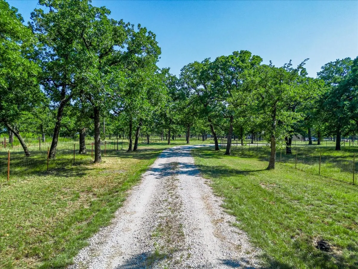 Farm For Sale in Palo Pinto County , 2136 Hayes Road, Mineral Wells, Texas 76067, 3 Bedroom, 2 Bathroom, Garage spaces, 1,924 Sqft, built in 1980, mls#21364930, Real Estate Agent in Mineral Wells, Homes For Sale in Palo Pinto county, Homes For Sale in Mineral Wells, Realtor in Mineral Wells Texas, Real Estate Brokerage Independent Realty Texas, Luminita Cordes Realtor
