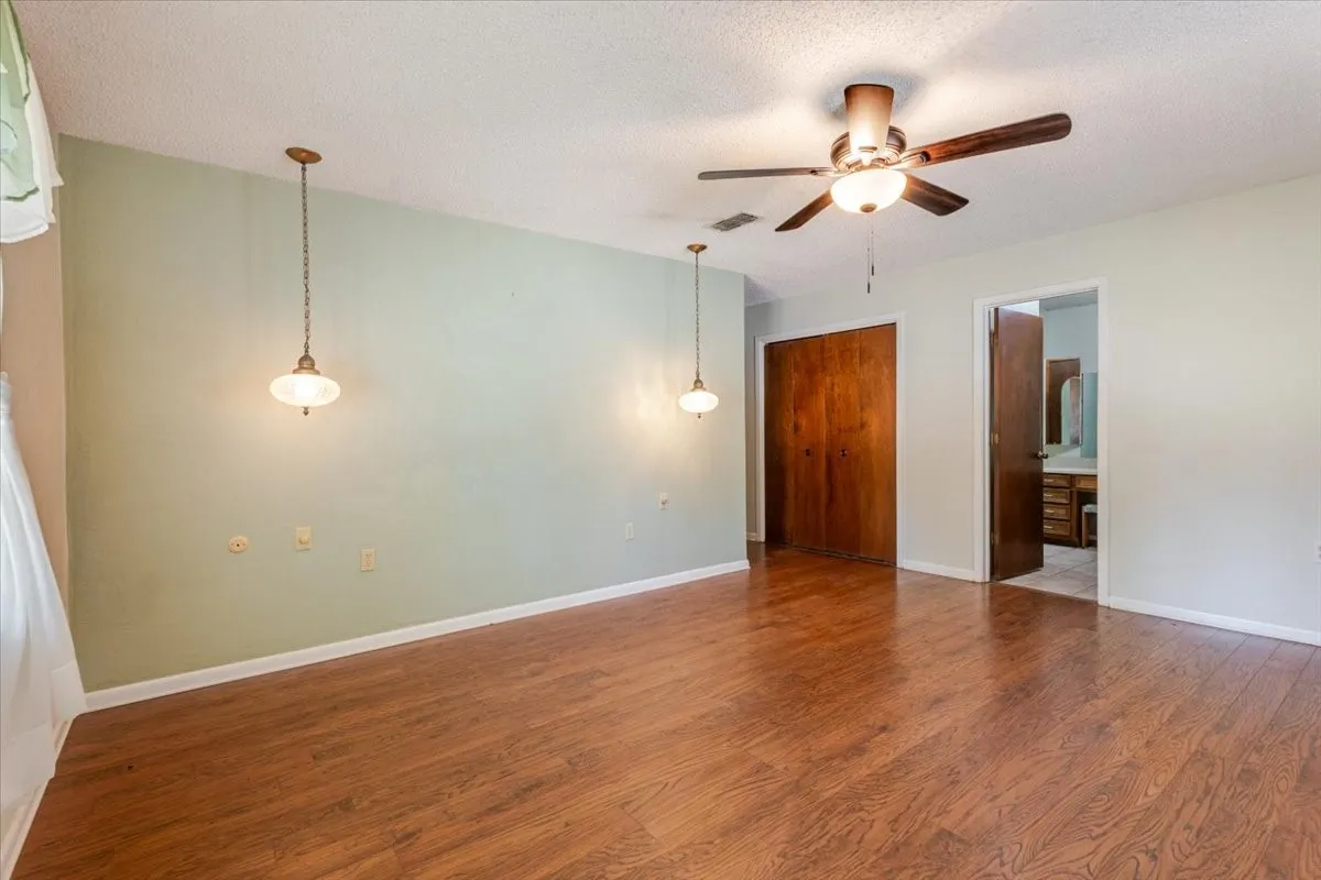 Farm For Sale in Palo Pinto County , 2136 Hayes Road, Mineral Wells, Texas 76067, 3 Bedroom, 2 Bathroom, Garage spaces, 1,924 Sqft, built in 1980, mls#21364930, Real Estate Agent in Mineral Wells, Homes For Sale in Palo Pinto county, Homes For Sale in Mineral Wells, Realtor in Mineral Wells Texas, Real Estate Brokerage Independent Realty Texas, Luminita Cordes Realtor
