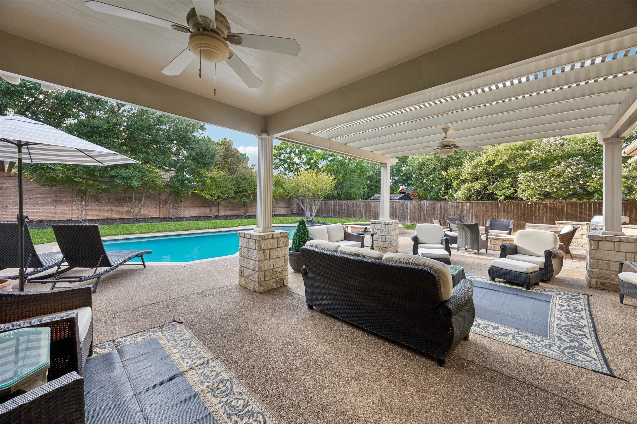 Single Family Residence For Sale in Tarrant County , 7302 Belle Meade Drive, Colleyville, Texas 76034, 4 Bedroom, 4 Bathroom, 3 Garage spaces, 4,413 Sqft, built in 1990, mls#21365227, Real Estate Agent in Colleyville, Homes For Sale in Tarrant county, Homes For Sale in Colleyville, Realtor in Colleyville Texas, Real Estate Brokerage Independent Realty Texas, Luminita Cordes Realtor