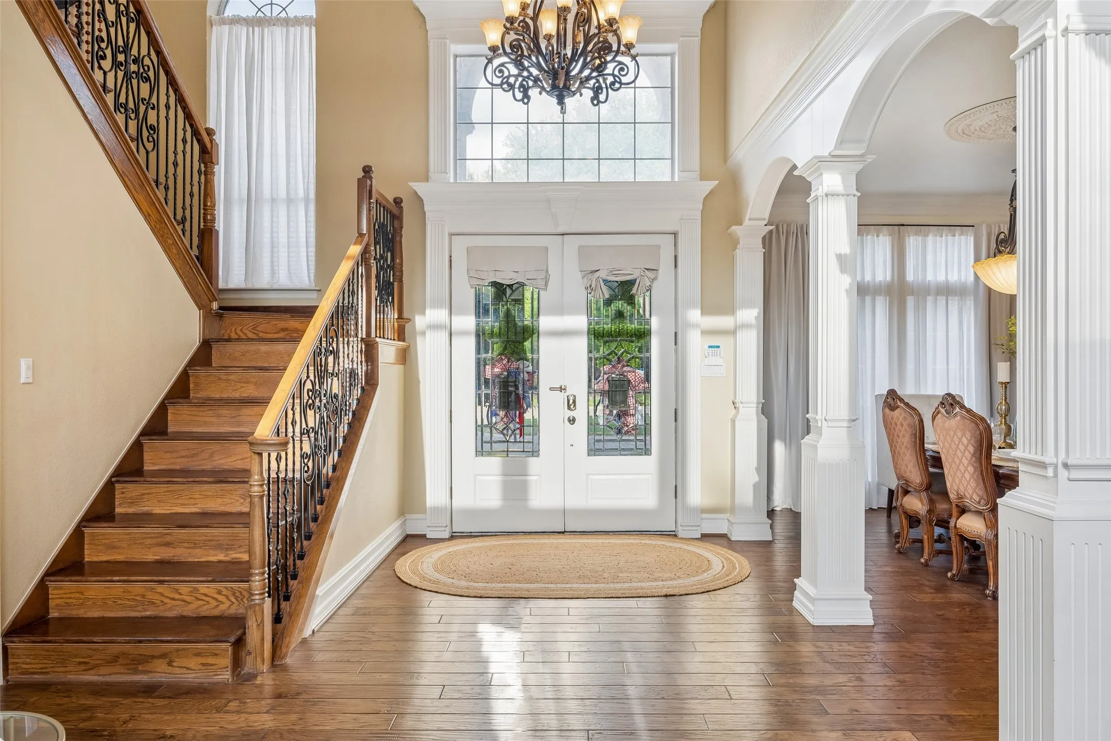 Single Family Residence For Sale in Tarrant County , 7302 Belle Meade Drive, Colleyville, Texas 76034, 4 Bedroom, 4 Bathroom, 3 Garage spaces, 4,413 Sqft, built in 1990, mls#21365227, Real Estate Agent in Colleyville, Homes For Sale in Tarrant county, Homes For Sale in Colleyville, Realtor in Colleyville Texas, Real Estate Brokerage Independent Realty Texas, Luminita Cordes Realtor