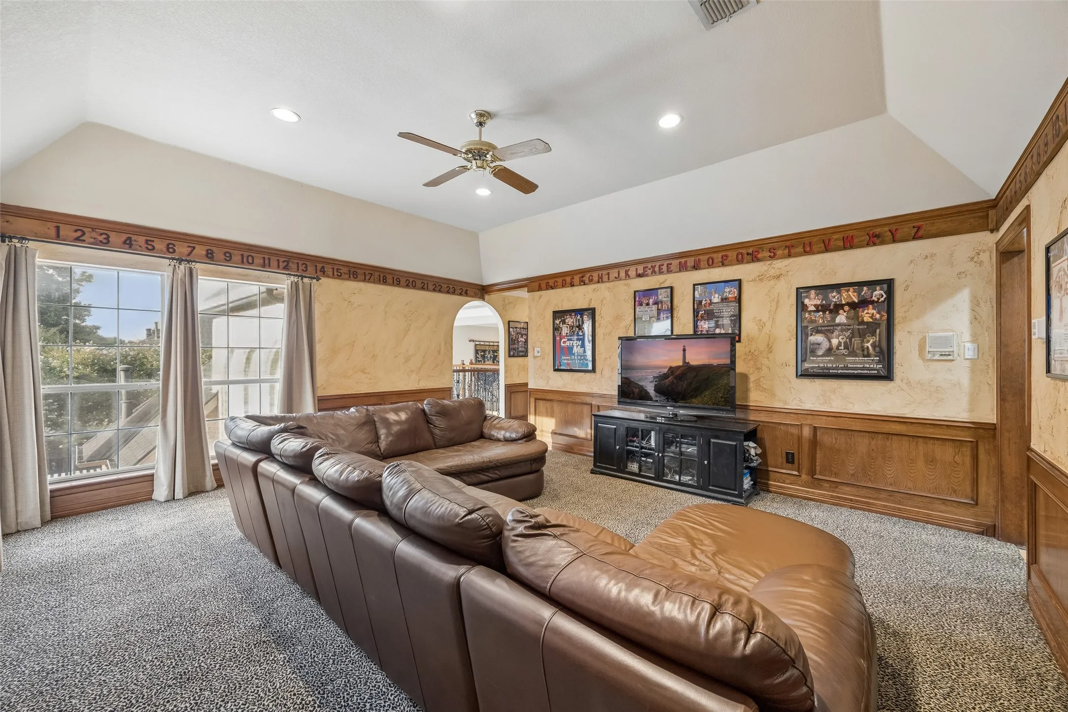 Single Family Residence For Sale in Tarrant County , 7302 Belle Meade Drive, Colleyville, Texas 76034, 4 Bedroom, 4 Bathroom, 3 Garage spaces, 4,413 Sqft, built in 1990, mls#21365227, Real Estate Agent in Colleyville, Homes For Sale in Tarrant county, Homes For Sale in Colleyville, Realtor in Colleyville Texas, Real Estate Brokerage Independent Realty Texas, Luminita Cordes Realtor