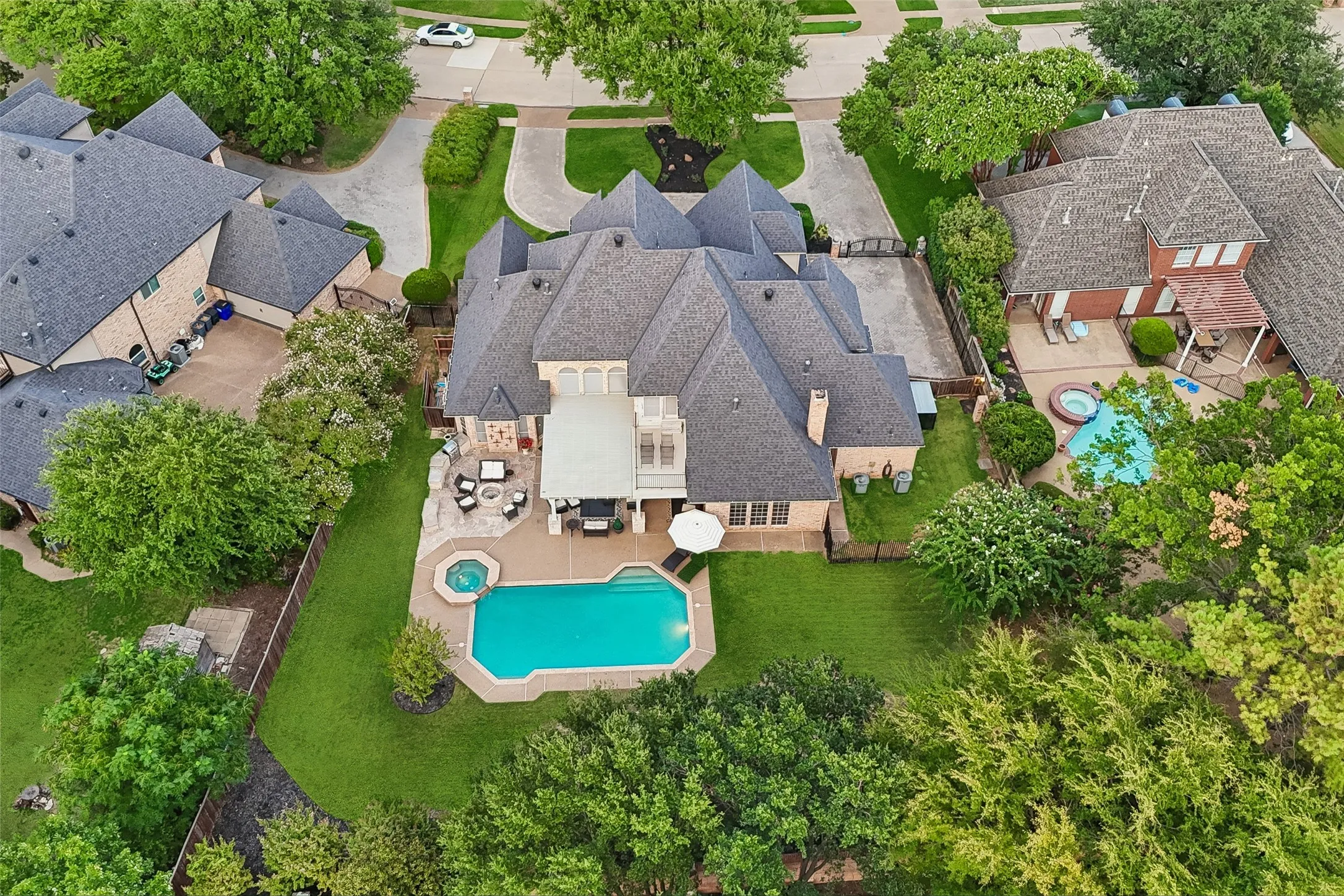 Single Family Residence For Sale in Tarrant County , 7302 Belle Meade Drive, Colleyville, Texas 76034, 4 Bedroom, 4 Bathroom, 3 Garage spaces, 4,413 Sqft, built in 1990, mls#21365227, Real Estate Agent in Colleyville, Homes For Sale in Tarrant county, Homes For Sale in Colleyville, Realtor in Colleyville Texas, Real Estate Brokerage Independent Realty Texas, Luminita Cordes Realtor