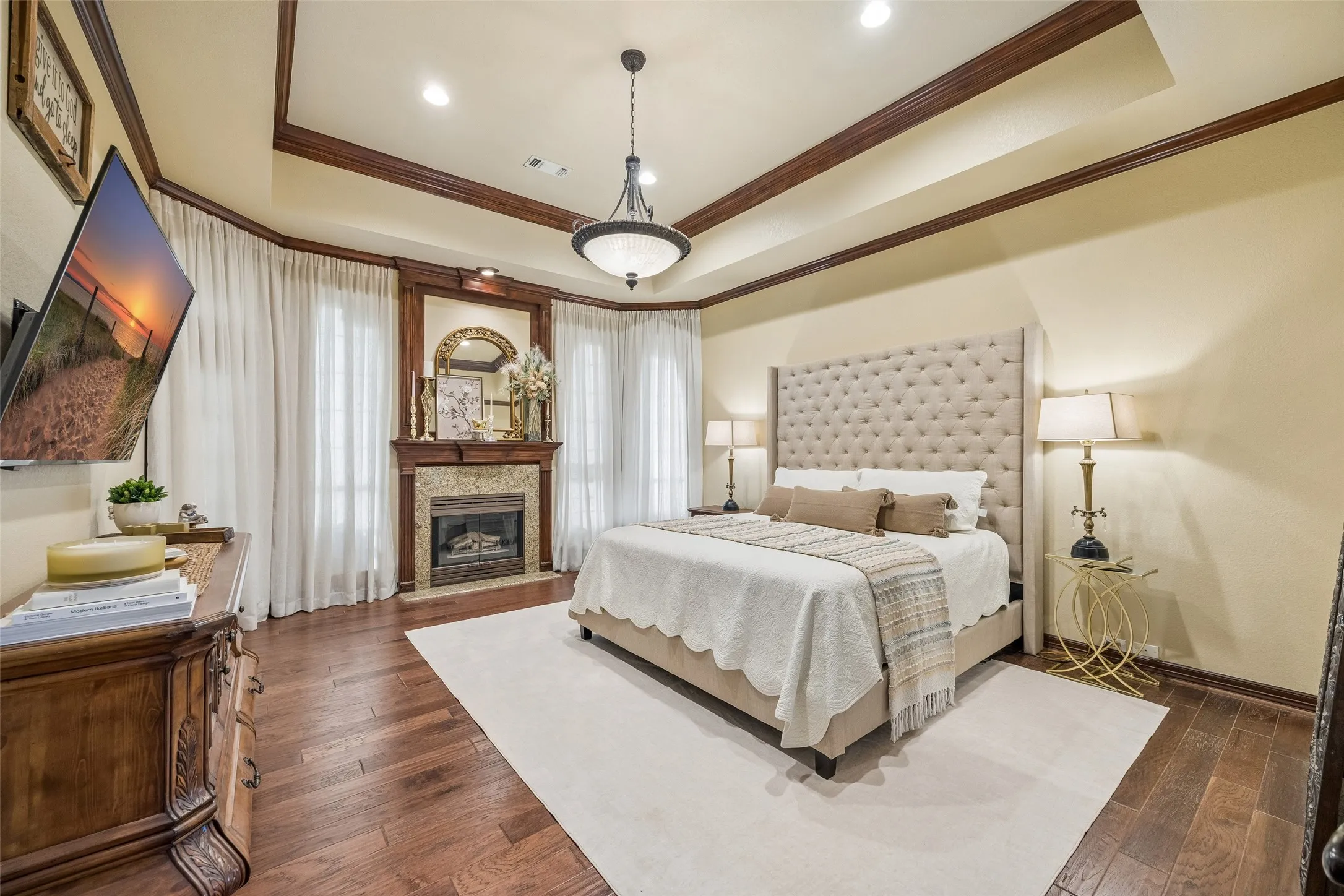 Single Family Residence For Sale in Tarrant County , 7302 Belle Meade Drive, Colleyville, Texas 76034, 4 Bedroom, 4 Bathroom, 3 Garage spaces, 4,413 Sqft, built in 1990, mls#21365227, Real Estate Agent in Colleyville, Homes For Sale in Tarrant county, Homes For Sale in Colleyville, Realtor in Colleyville Texas, Real Estate Brokerage Independent Realty Texas, Luminita Cordes Realtor