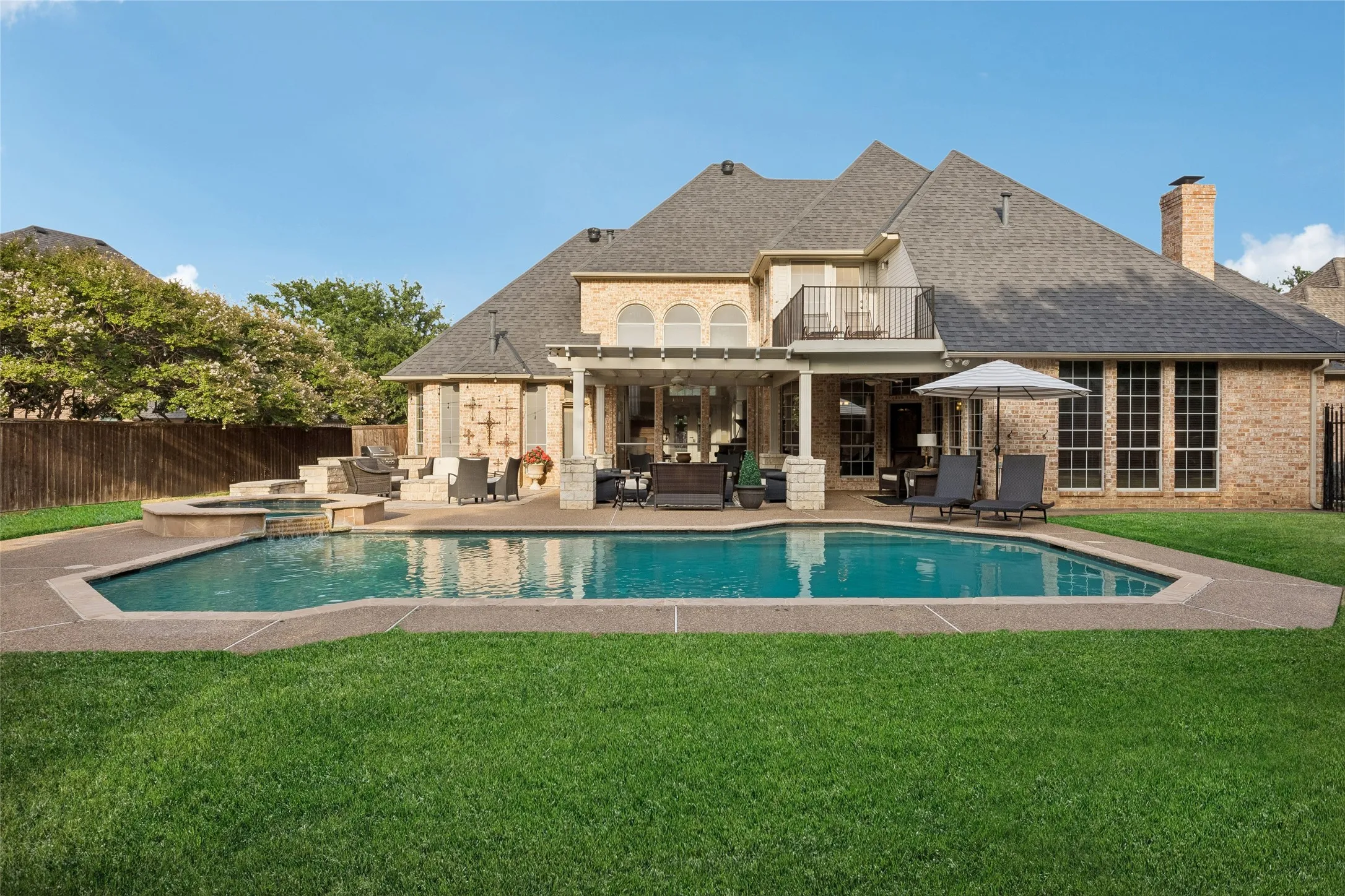 Single Family Residence For Sale in Tarrant County , 7302 Belle Meade Drive, Colleyville, Texas 76034, 4 Bedroom, 4 Bathroom, 3 Garage spaces, 4,413 Sqft, built in 1990, mls#21365227, Real Estate Agent in Colleyville, Homes For Sale in Tarrant county, Homes For Sale in Colleyville, Realtor in Colleyville Texas, Real Estate Brokerage Independent Realty Texas, Luminita Cordes Realtor