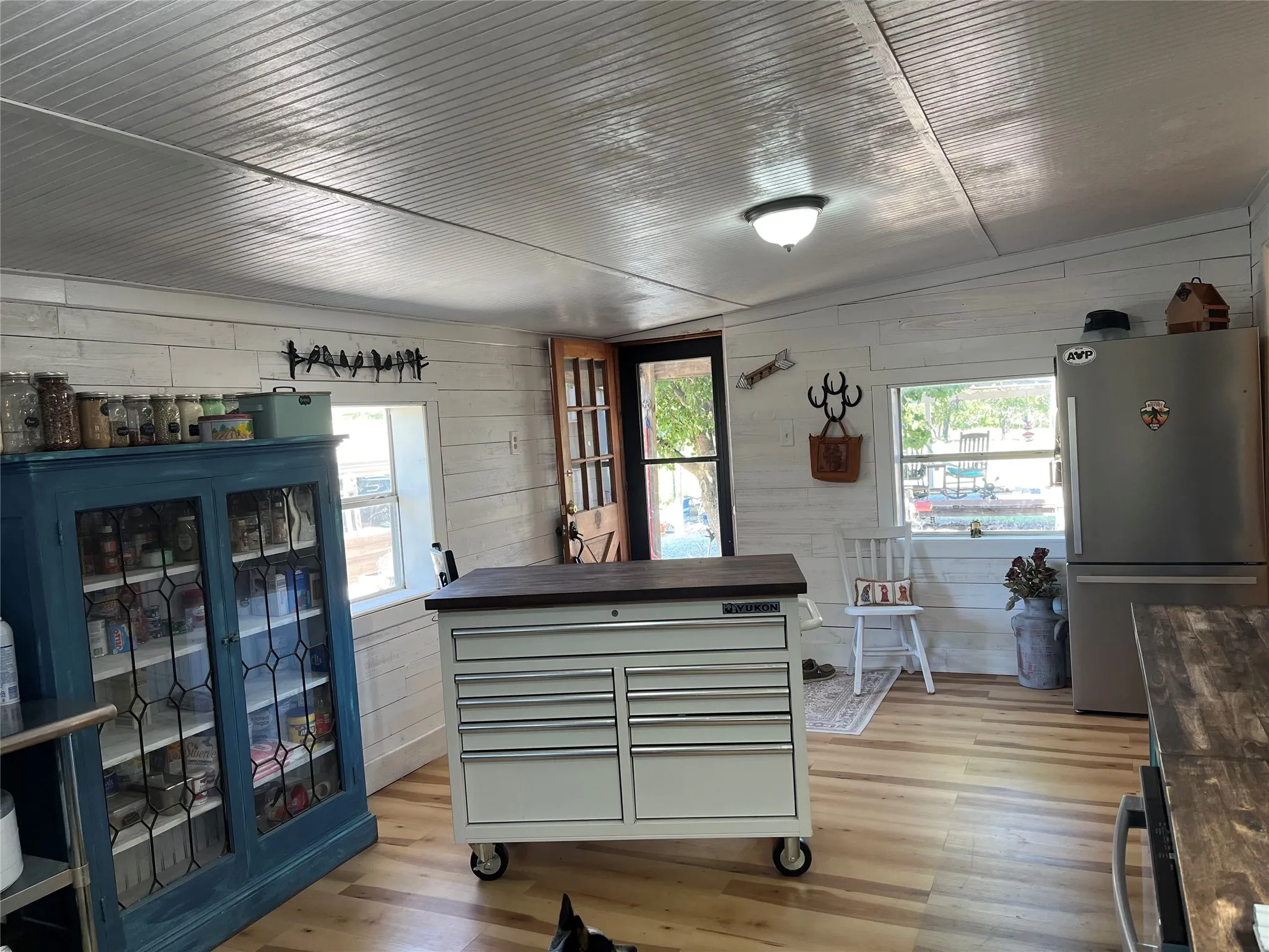 Single Family Residence For Sale in Callahan County , 12613 State Highway 36 E, Cross Plains, Texas 76443, 2 Bedroom, 2 Bathroom, Garage spaces, 1,540 Sqft, built in 1940, mls#21363090, Real Estate Agent in Cross Plains, Homes For Sale in Callahan county, Homes For Sale in Cross Plains, Realtor in Cross Plains Texas, Real Estate Brokerage Independent Realty Texas, Luminita Cordes Realtor