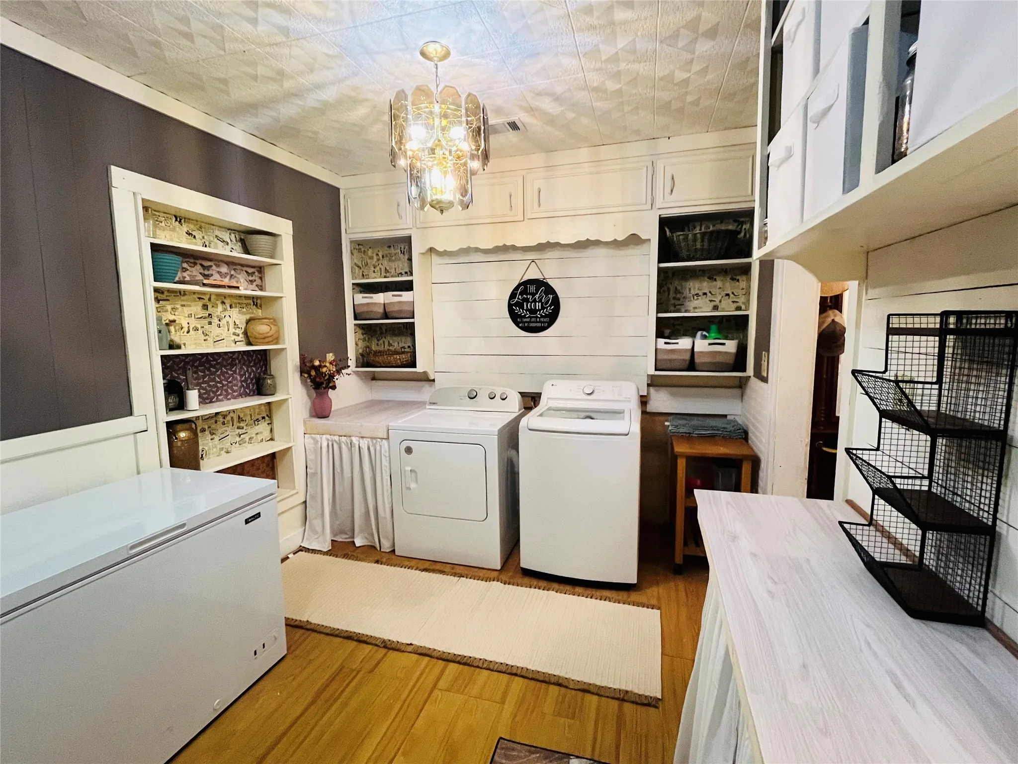 Single Family Residence For Sale in Callahan County , 12613 State Highway 36 E, Cross Plains, Texas 76443, 2 Bedroom, 2 Bathroom, Garage spaces, 1,540 Sqft, built in 1940, mls#21363090, Real Estate Agent in Cross Plains, Homes For Sale in Callahan county, Homes For Sale in Cross Plains, Realtor in Cross Plains Texas, Real Estate Brokerage Independent Realty Texas, Luminita Cordes Realtor