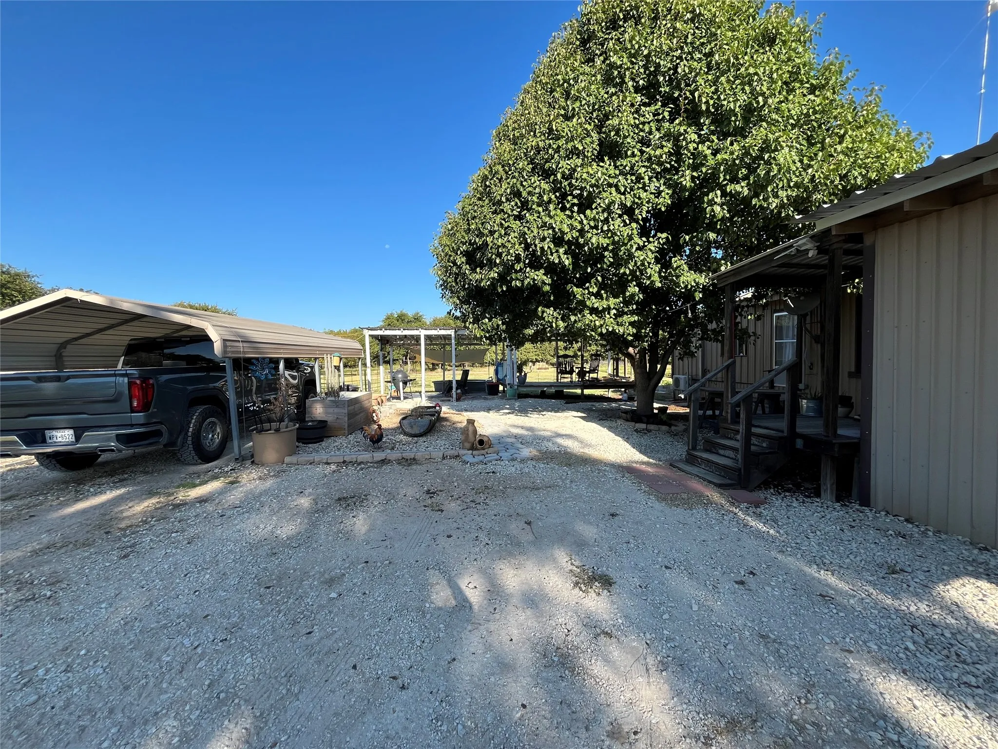 Single Family Residence For Sale in Callahan County , 12613 State Highway 36 E, Cross Plains, Texas 76443, 2 Bedroom, 2 Bathroom, Garage spaces, 1,540 Sqft, built in 1940, mls#21363090, Real Estate Agent in Cross Plains, Homes For Sale in Callahan county, Homes For Sale in Cross Plains, Realtor in Cross Plains Texas, Real Estate Brokerage Independent Realty Texas, Luminita Cordes Realtor