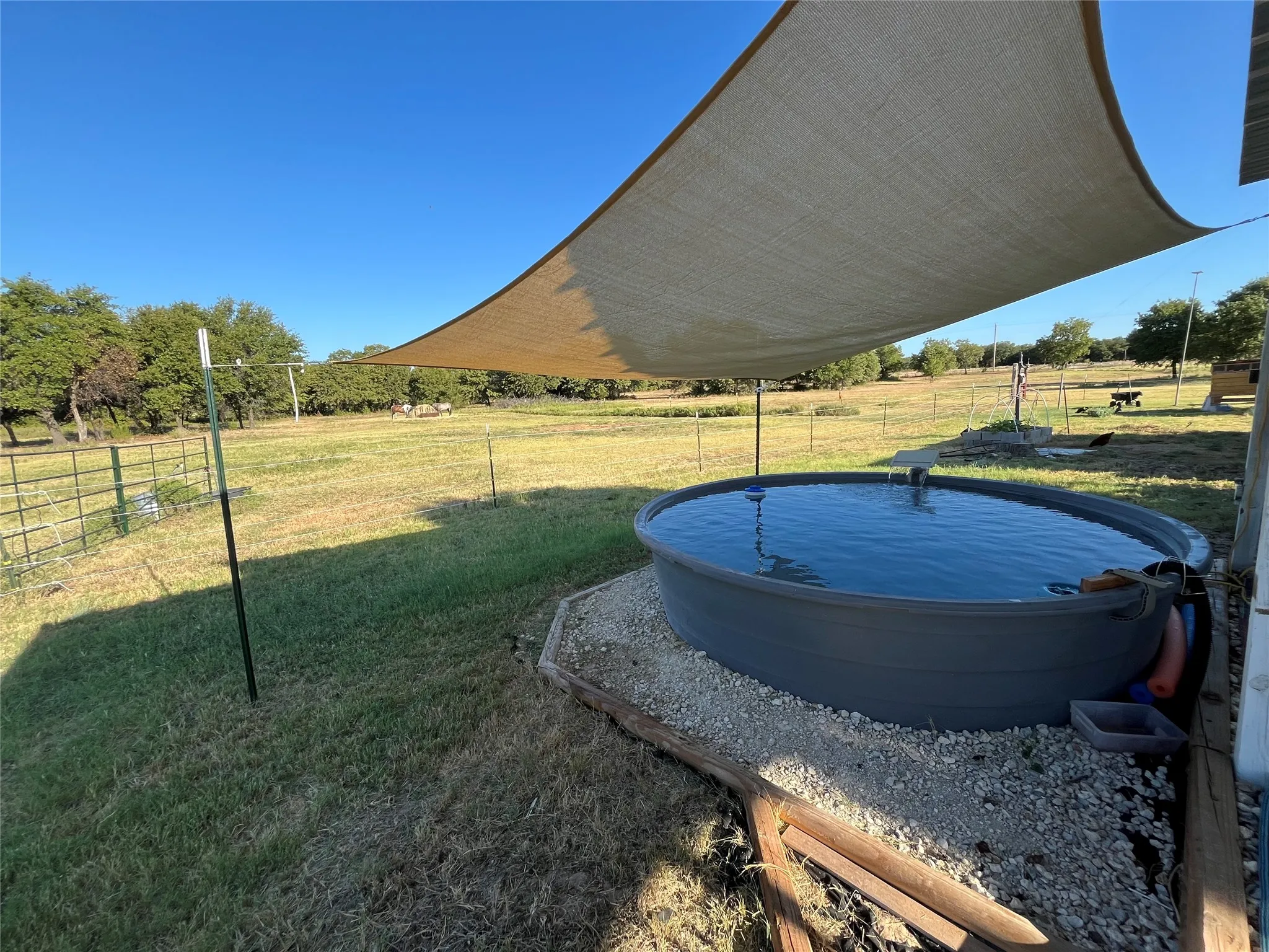 Single Family Residence For Sale in Callahan County , 12613 State Highway 36 E, Cross Plains, Texas 76443, 2 Bedroom, 2 Bathroom, Garage spaces, 1,540 Sqft, built in 1940, mls#21363090, Real Estate Agent in Cross Plains, Homes For Sale in Callahan county, Homes For Sale in Cross Plains, Realtor in Cross Plains Texas, Real Estate Brokerage Independent Realty Texas, Luminita Cordes Realtor