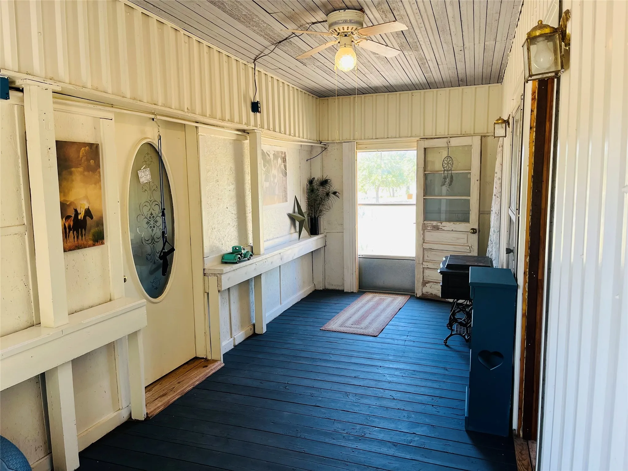 Single Family Residence For Sale in Callahan County , 12613 State Highway 36 E, Cross Plains, Texas 76443, 2 Bedroom, 2 Bathroom, Garage spaces, 1,540 Sqft, built in 1940, mls#21363090, Real Estate Agent in Cross Plains, Homes For Sale in Callahan county, Homes For Sale in Cross Plains, Realtor in Cross Plains Texas, Real Estate Brokerage Independent Realty Texas, Luminita Cordes Realtor