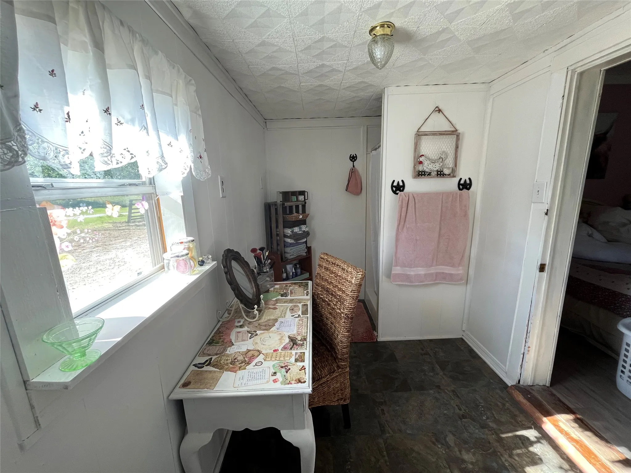 Single Family Residence For Sale in Callahan County , 12613 State Highway 36 E, Cross Plains, Texas 76443, 2 Bedroom, 2 Bathroom, Garage spaces, 1,540 Sqft, built in 1940, mls#21363090, Real Estate Agent in Cross Plains, Homes For Sale in Callahan county, Homes For Sale in Cross Plains, Realtor in Cross Plains Texas, Real Estate Brokerage Independent Realty Texas, Luminita Cordes Realtor