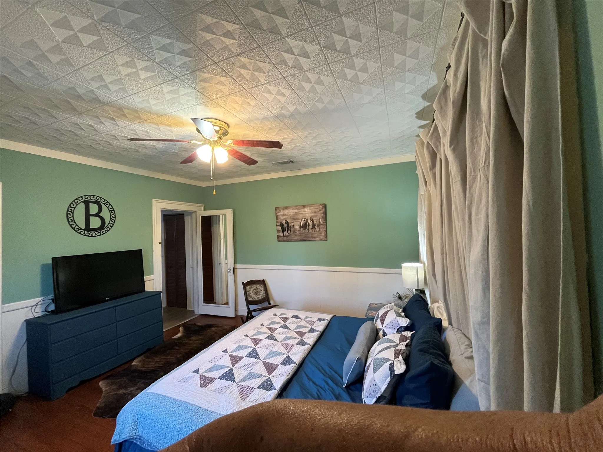 Single Family Residence For Sale in Callahan County , 12613 State Highway 36 E, Cross Plains, Texas 76443, 2 Bedroom, 2 Bathroom, Garage spaces, 1,540 Sqft, built in 1940, mls#21363090, Real Estate Agent in Cross Plains, Homes For Sale in Callahan county, Homes For Sale in Cross Plains, Realtor in Cross Plains Texas, Real Estate Brokerage Independent Realty Texas, Luminita Cordes Realtor