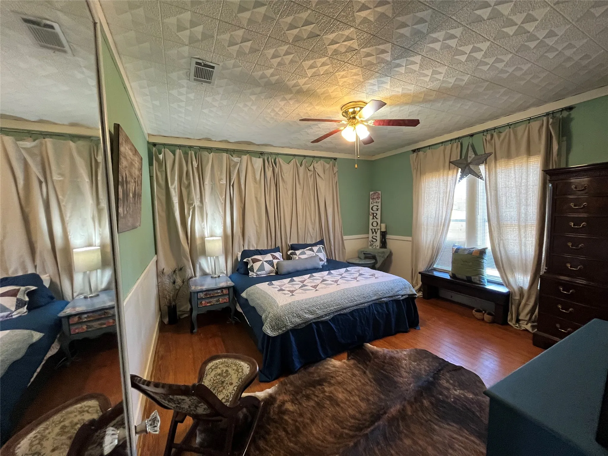 Single Family Residence For Sale in Callahan County , 12613 State Highway 36 E, Cross Plains, Texas 76443, 2 Bedroom, 2 Bathroom, Garage spaces, 1,540 Sqft, built in 1940, mls#21363090, Real Estate Agent in Cross Plains, Homes For Sale in Callahan county, Homes For Sale in Cross Plains, Realtor in Cross Plains Texas, Real Estate Brokerage Independent Realty Texas, Luminita Cordes Realtor