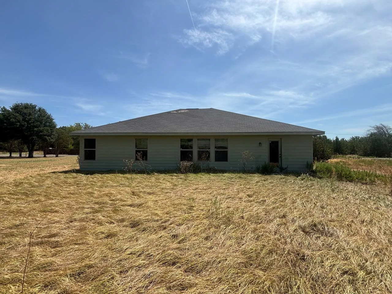 Single Family Residence For Sale in Henderson County , 317 Anchor Lane, Gun Barrel City, Texas 75156, 3 Bedroom, 2 Bathroom, 1 Garage spaces, 1,480 Sqft, built in 2014, mls#21365049, Real Estate Agent in Gun Barrel City, Homes For Sale in Henderson county, Homes For Sale in Gun Barrel City, Realtor in Gun Barrel City Texas, Real Estate Brokerage Independent Realty Texas, Luminita Cordes Realtor