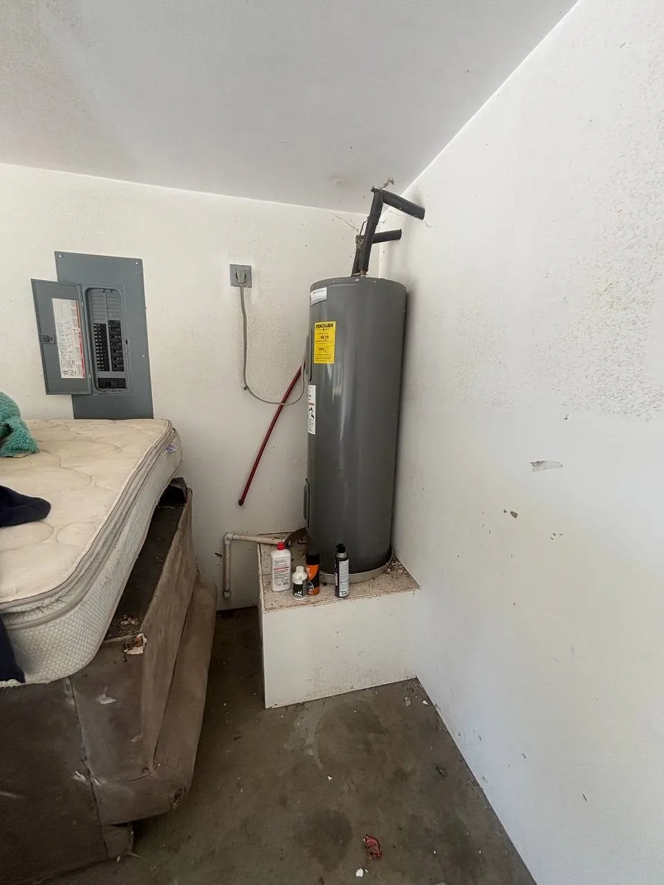 Single Family Residence For Sale in Henderson County , 317 Anchor Lane, Gun Barrel City, Texas 75156, 3 Bedroom, 2 Bathroom, 1 Garage spaces, 1,480 Sqft, built in 2014, mls#21365049, Real Estate Agent in Gun Barrel City, Homes For Sale in Henderson county, Homes For Sale in Gun Barrel City, Realtor in Gun Barrel City Texas, Real Estate Brokerage Independent Realty Texas, Luminita Cordes Realtor