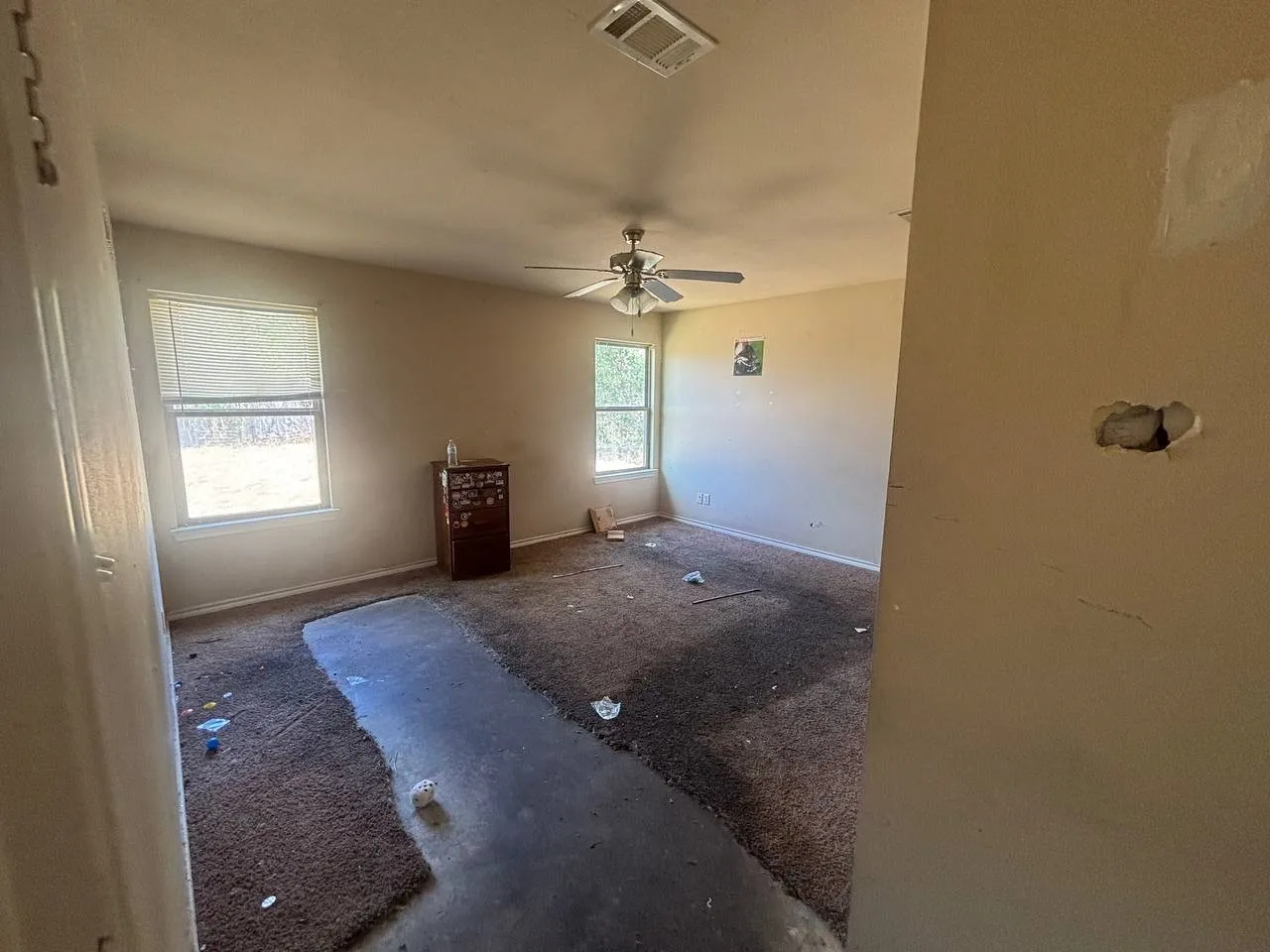 Single Family Residence For Sale in Henderson County , 317 Anchor Lane, Gun Barrel City, Texas 75156, 3 Bedroom, 2 Bathroom, 1 Garage spaces, 1,480 Sqft, built in 2014, mls#21365049, Real Estate Agent in Gun Barrel City, Homes For Sale in Henderson county, Homes For Sale in Gun Barrel City, Realtor in Gun Barrel City Texas, Real Estate Brokerage Independent Realty Texas, Luminita Cordes Realtor