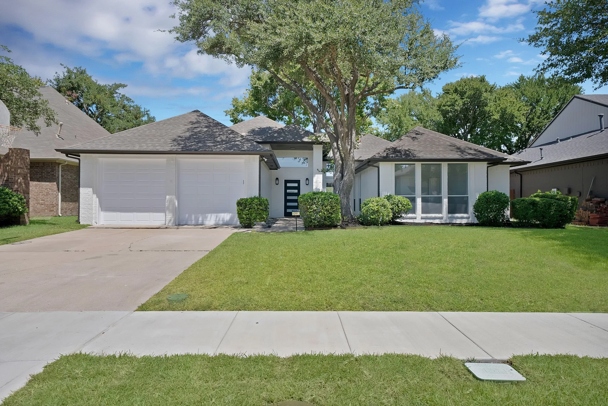 Single Family Residence For Sale in Collin County , 10912 Promise Land Drive, Frisco, Texas 75035, 3 Bedroom, 3 Bathroom, 2 Garage spaces, 2,130 Sqft, built in 1988, mls#21362739, Real Estate Agent in Frisco, Homes For Sale in Collin county, Homes For Sale in Frisco, Realtor in Frisco Texas, Real Estate Brokerage Independent Realty Texas, Luminita Cordes Realtor