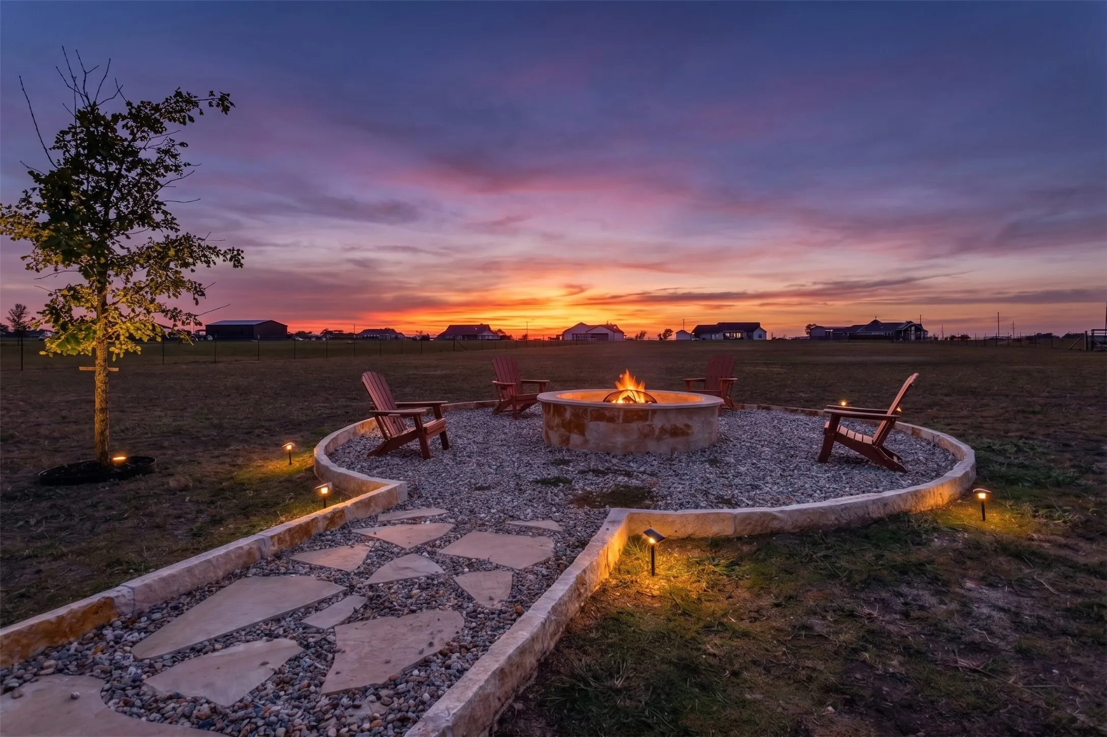 Single Family Residence For Sale in Johnson County , 128 Chambers Creek Trail, Alvarado, Texas 76009, 4 Bedroom, 3 Bathroom, 3 Garage spaces, 2,206 Sqft, built in 2021, mls#21350930, Real Estate Agent in Alvarado, Homes For Sale in Johnson county, Homes For Sale in Alvarado, Realtor in Alvarado Texas, Real Estate Brokerage Independent Realty Texas, Luminita Cordes Realtor