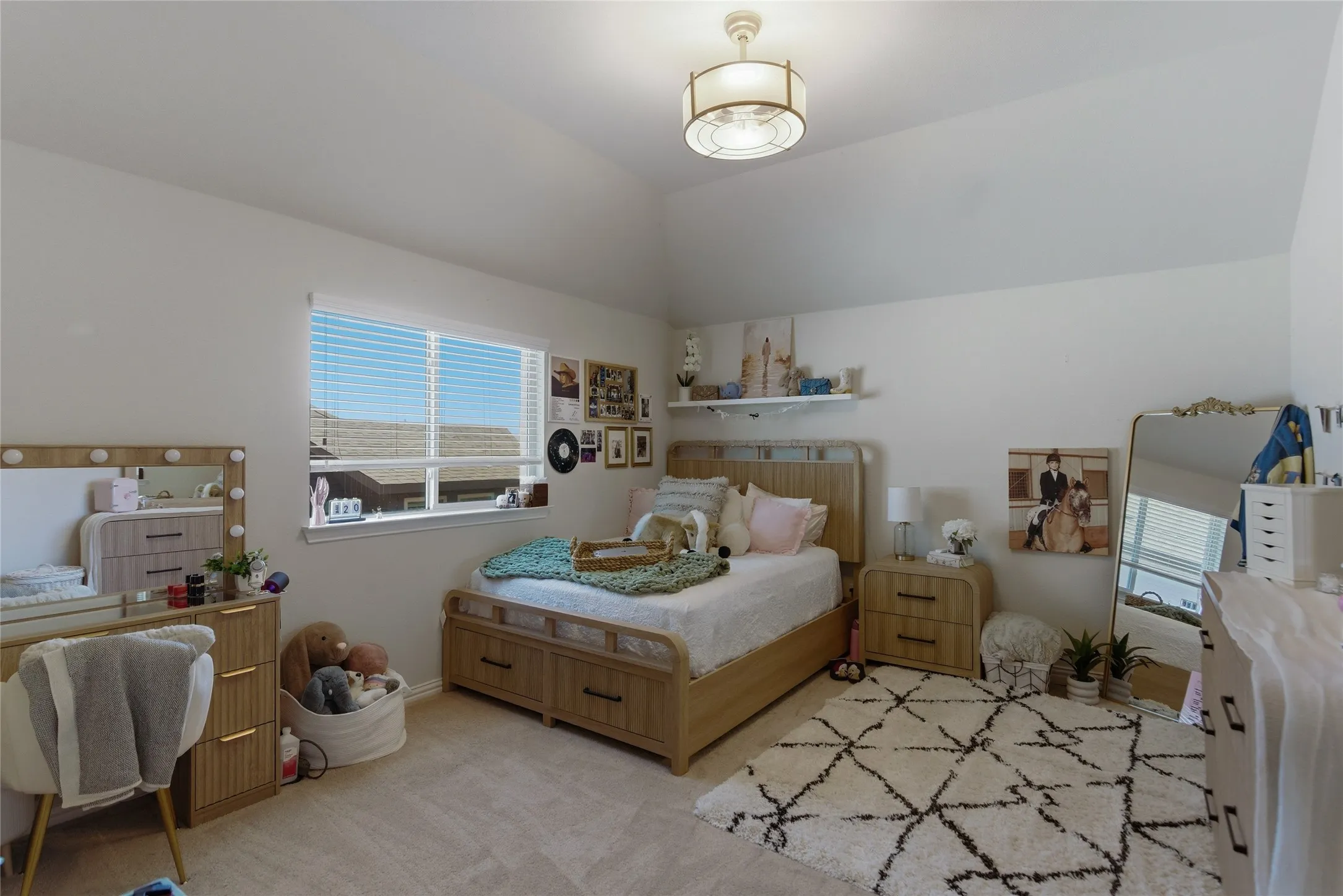 Single Family Residence For Rent in Collin County , 2801 Seabiscuit Road, Celina, Texas 75009, 5 Bedroom, 7 Bathroom, 3 Garage spaces, 4,847 Sqft, built in 2016, mls#21365158, Real Estate Agent in Celina, Homes For Rent in Collin county, Homes For Rent in Celina, Realtor in Celina Texas, Real Estate Brokerage Independent Realty Texas, Luminita Cordes Realtor